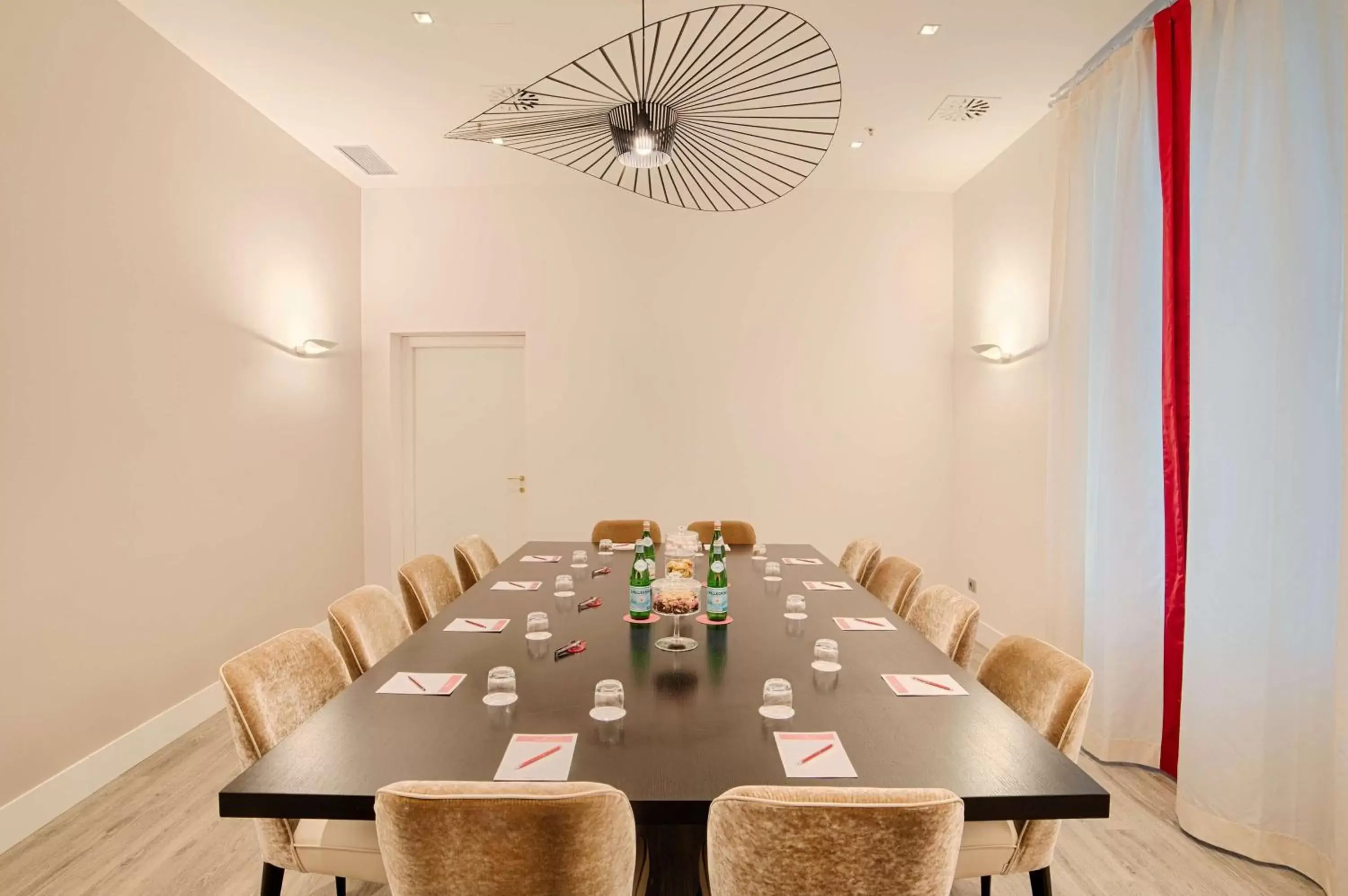 Meeting/conference room in NH Collection Palazzo Cinquecento