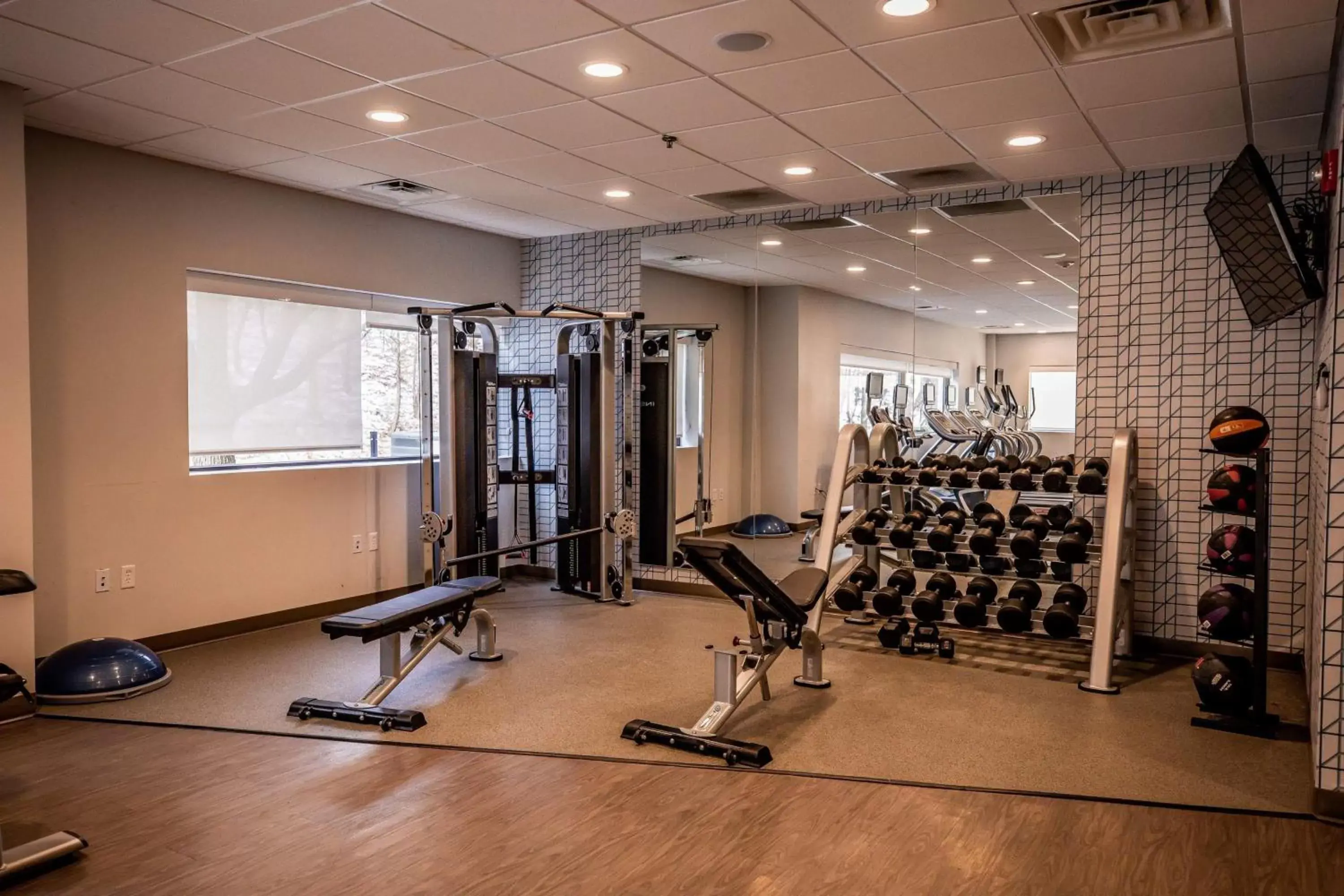 Fitness centre/facilities, Fitness Center/Facilities in Hotel Indigo Harrisburg – Hershey