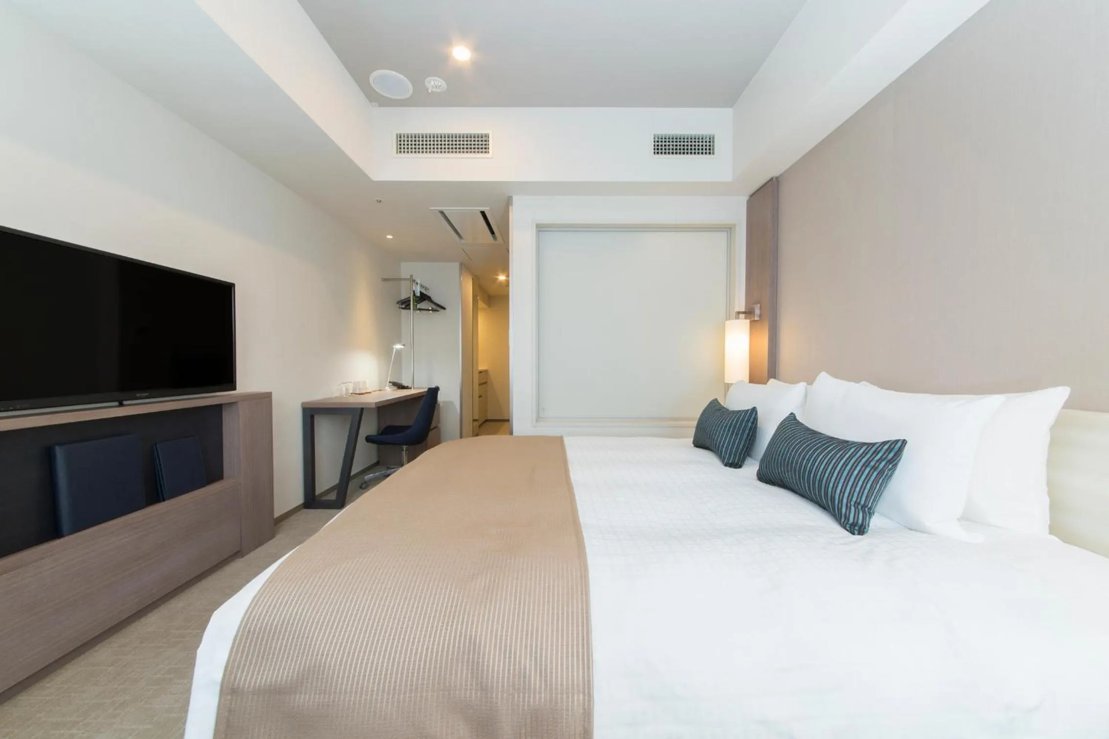 Photo of the whole room, Bed in Tokyu Stay Ginza