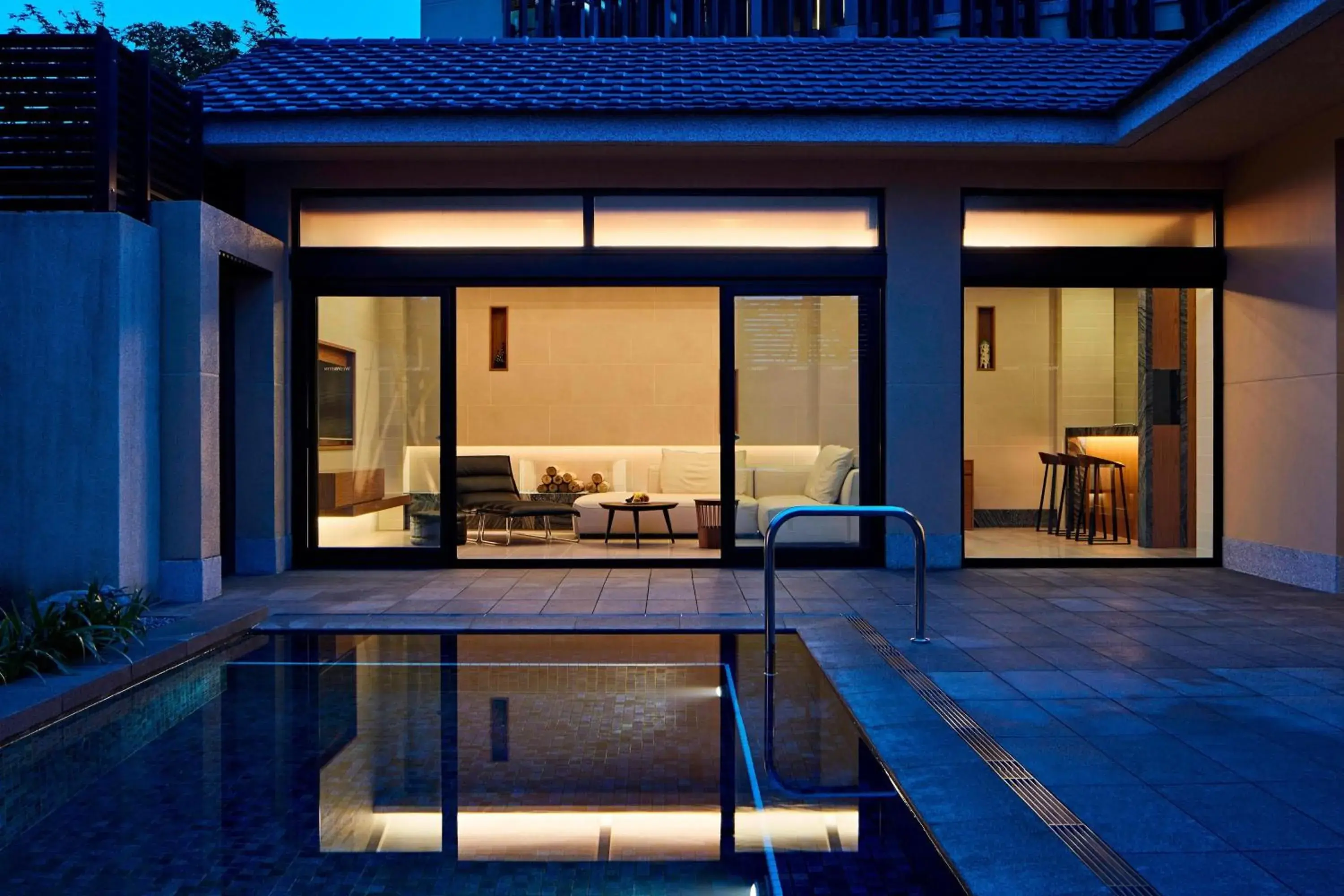 Bedroom, Swimming Pool in The Westin Yilan Resort