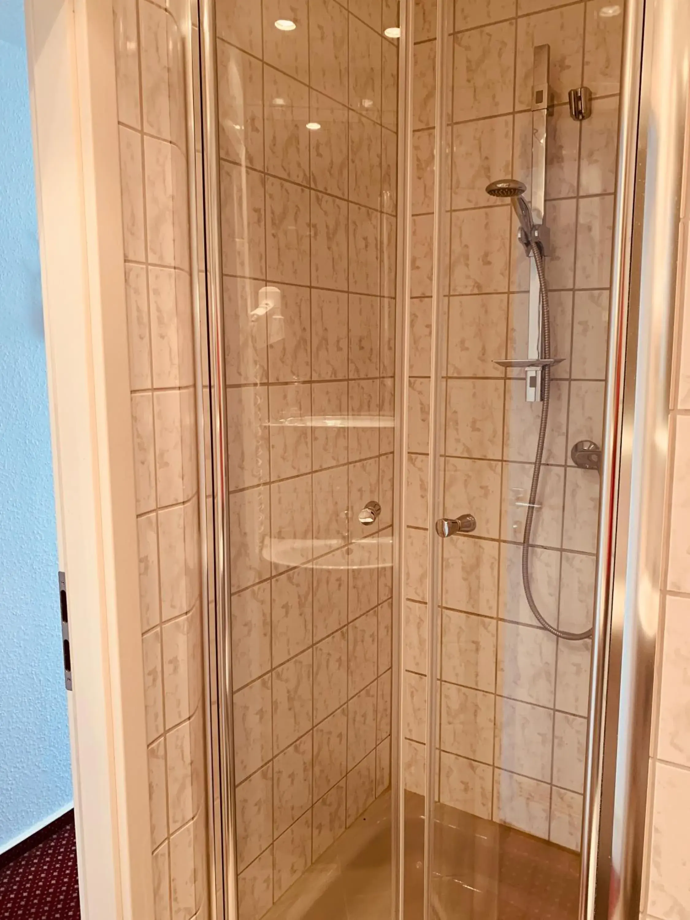 Shower, Bathroom in Hotel Kunibert der Fiese - Superior