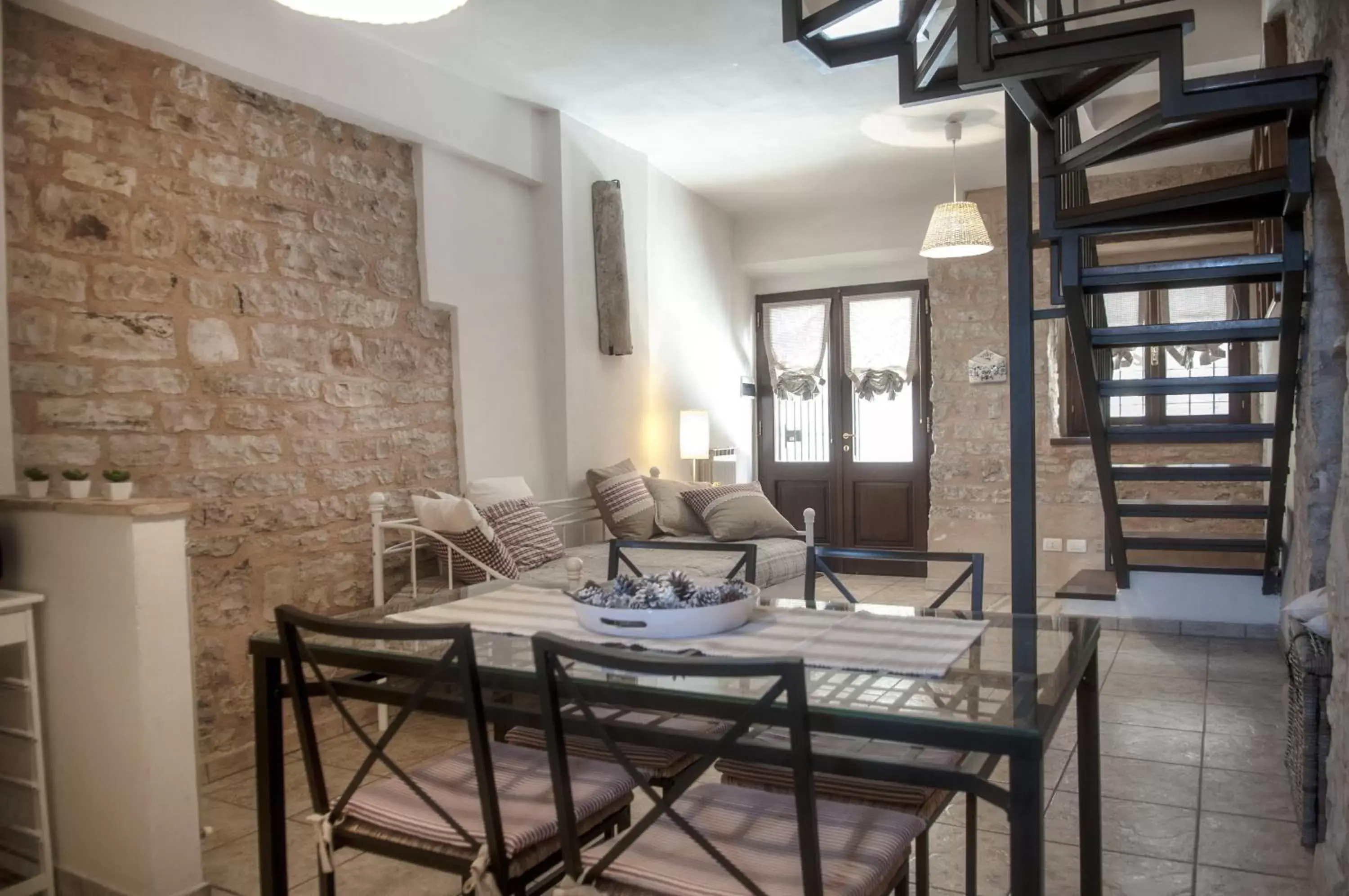 Bed, Dining Area in La Residenza Dei Cappuccini