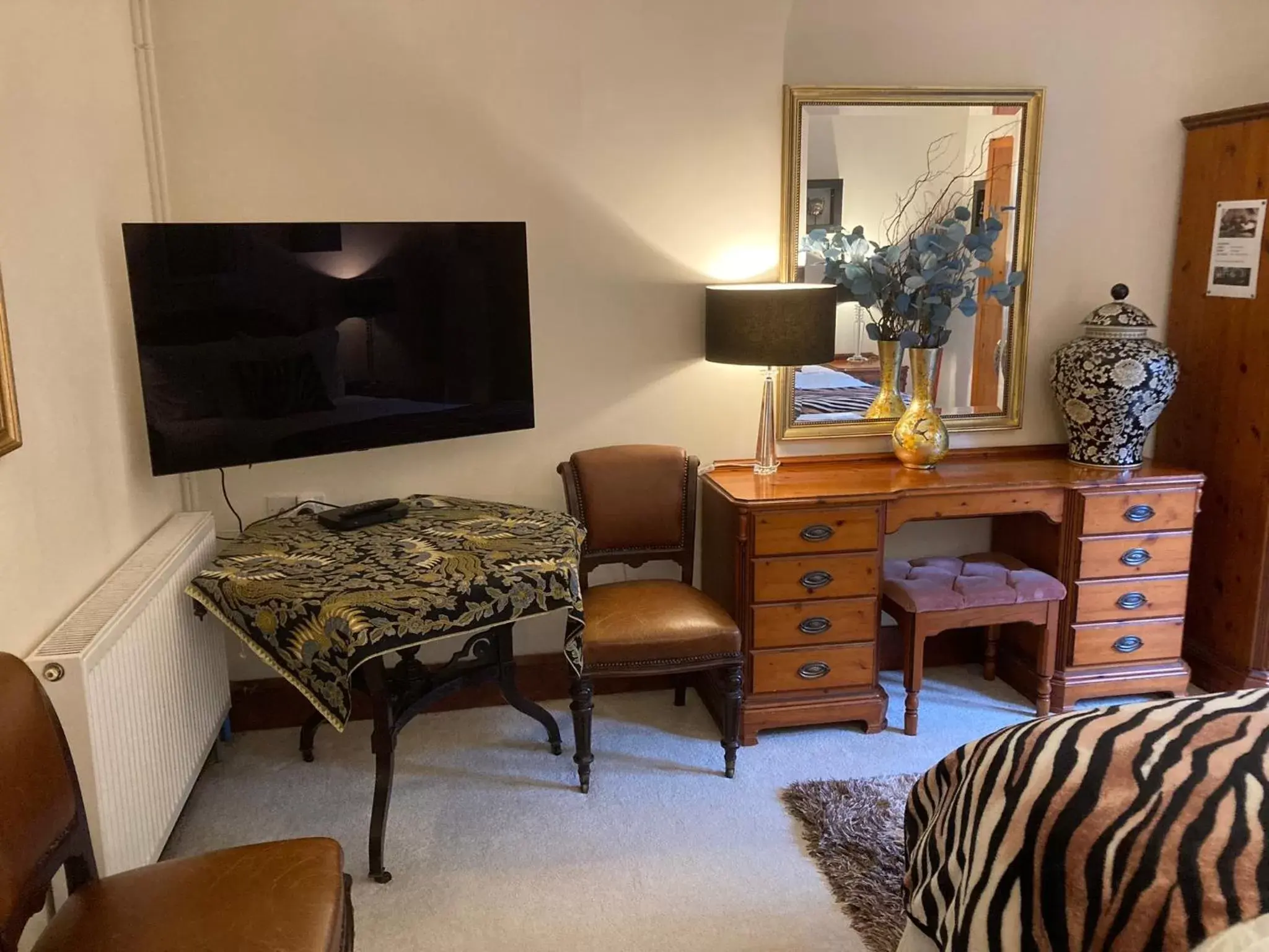 TV and multimedia, Seating Area in The Lodge at Ruddington