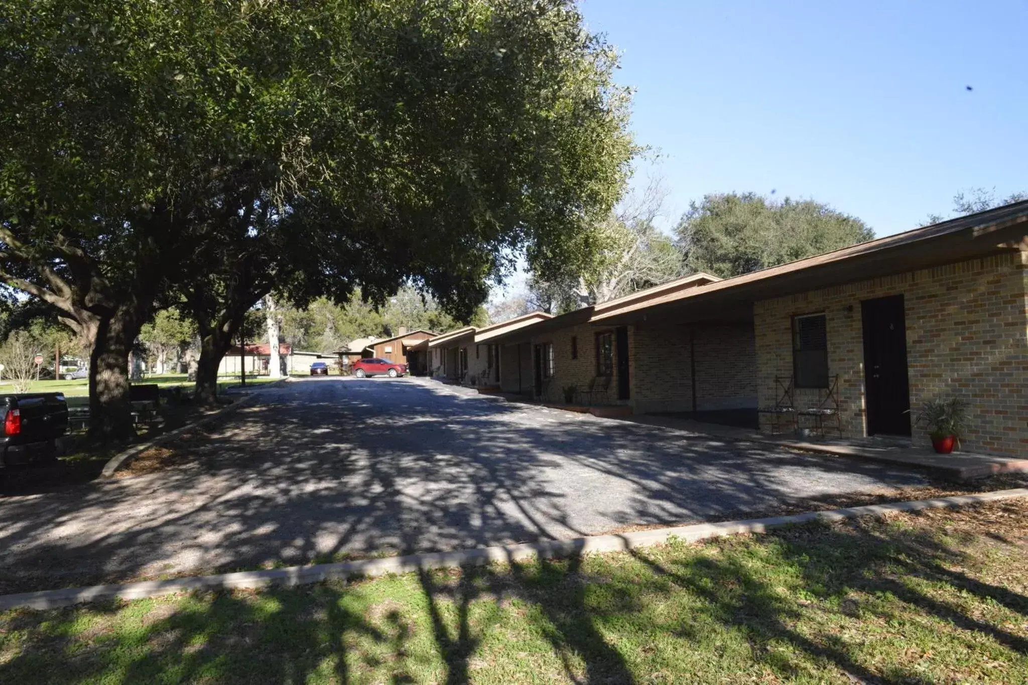 Property building in Shiner Country Inn Property building in Shiner Country Inn