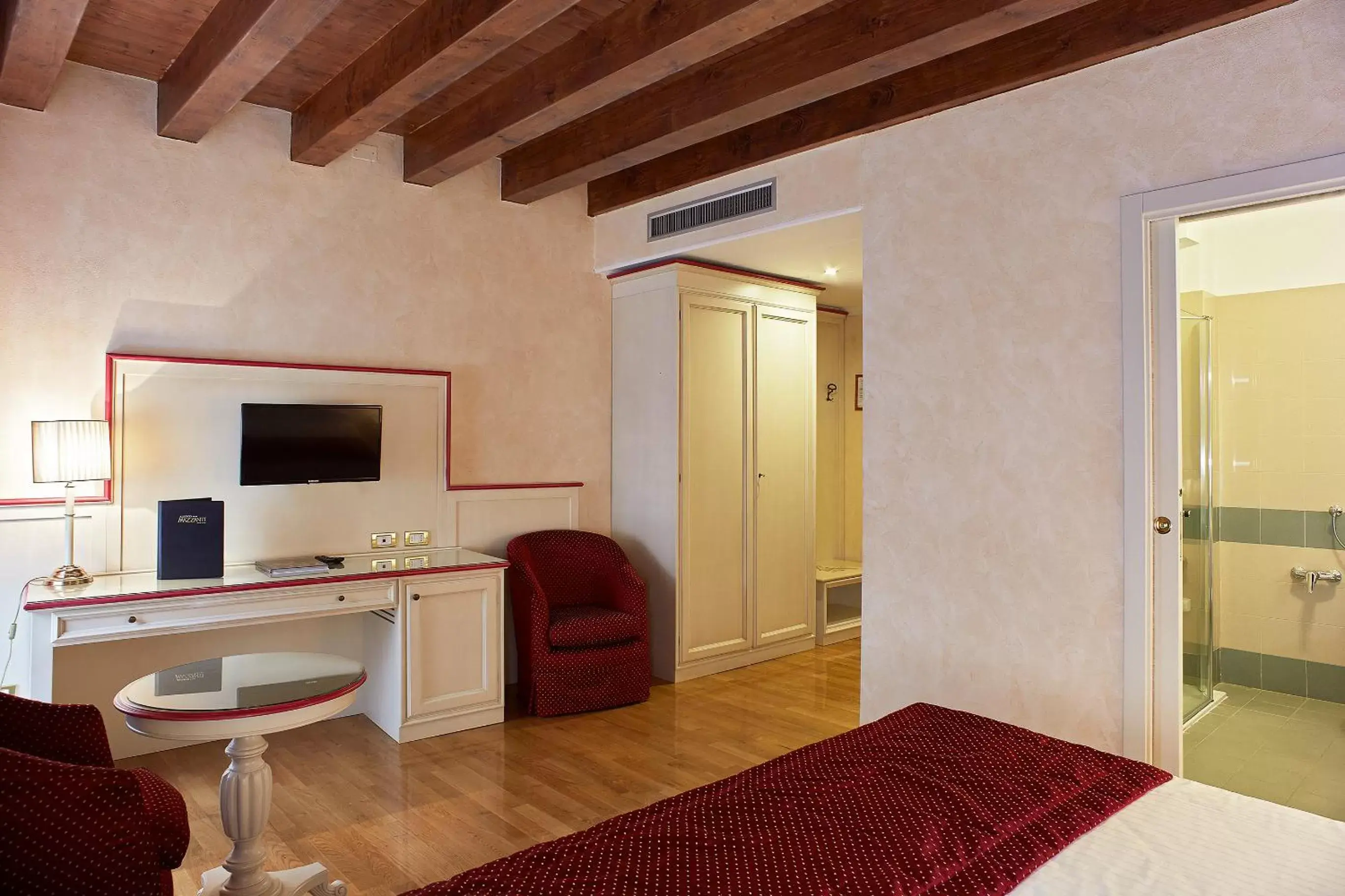 Bedroom, Bed in Albergo Mazzanti