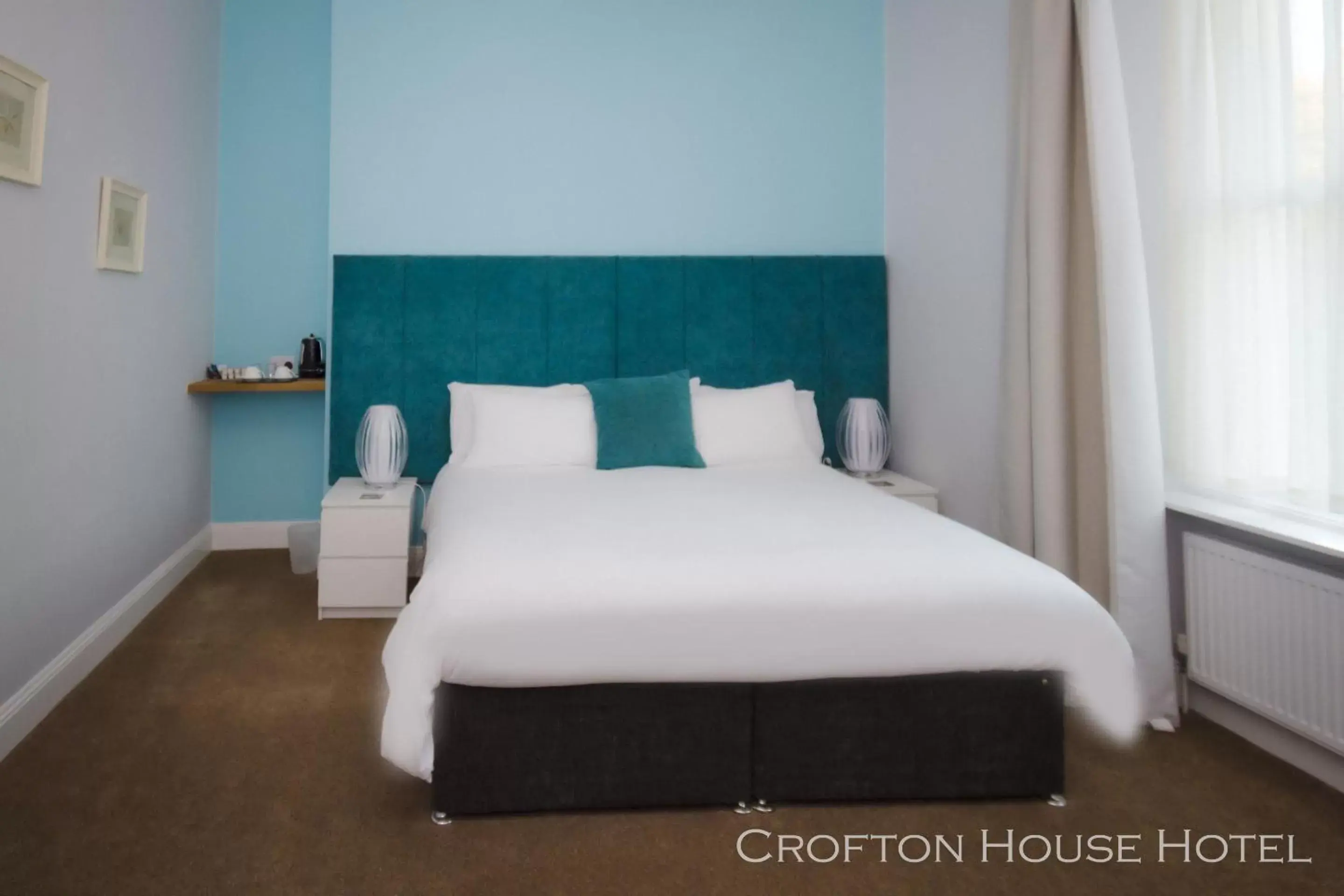Standard Suite in Crofton House Hotel