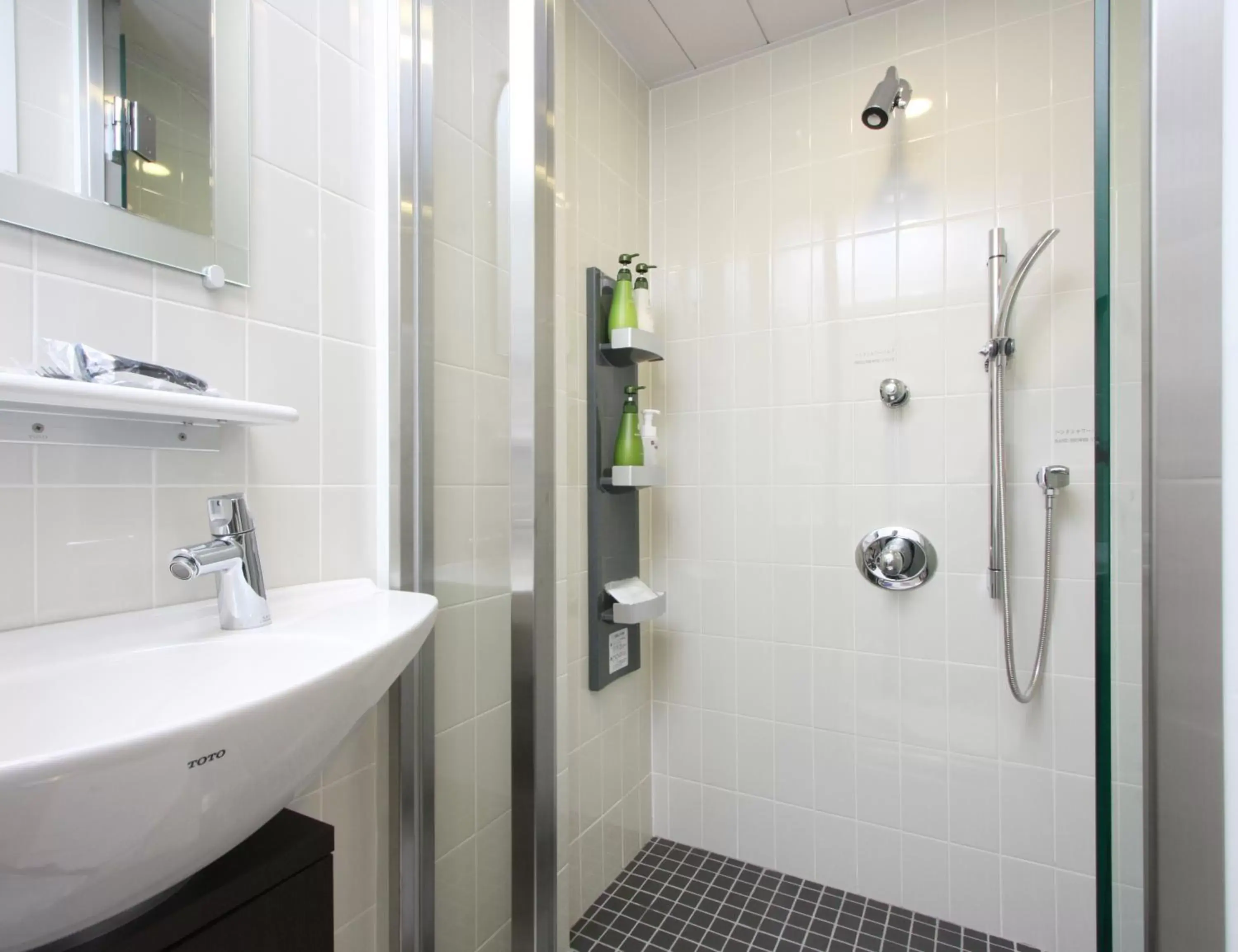 Photo of the whole room, Bathroom in International Hotel Ube