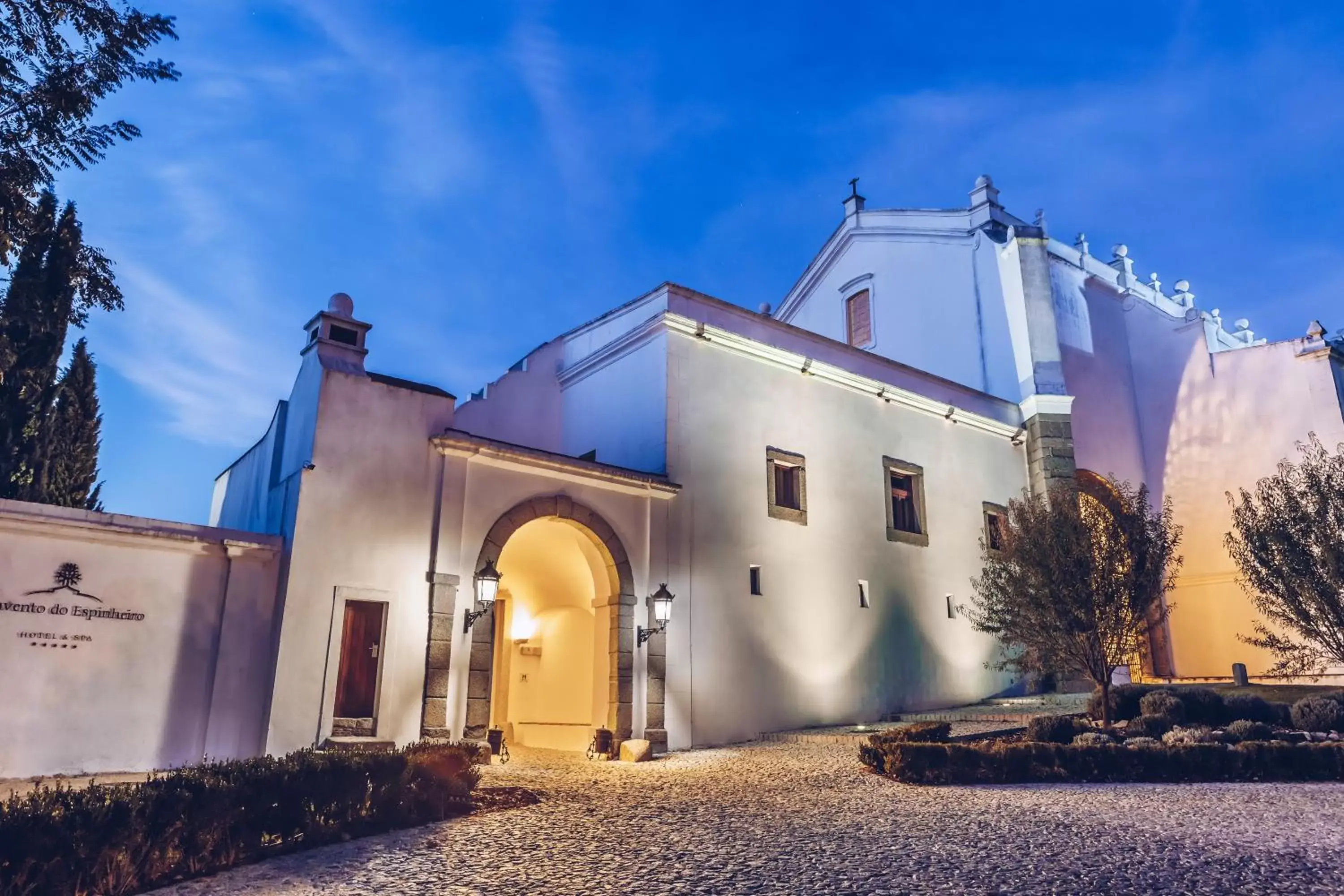 Facade/entrance, Property Building in Convento do Espinheiro, Historic Hotel & Spa