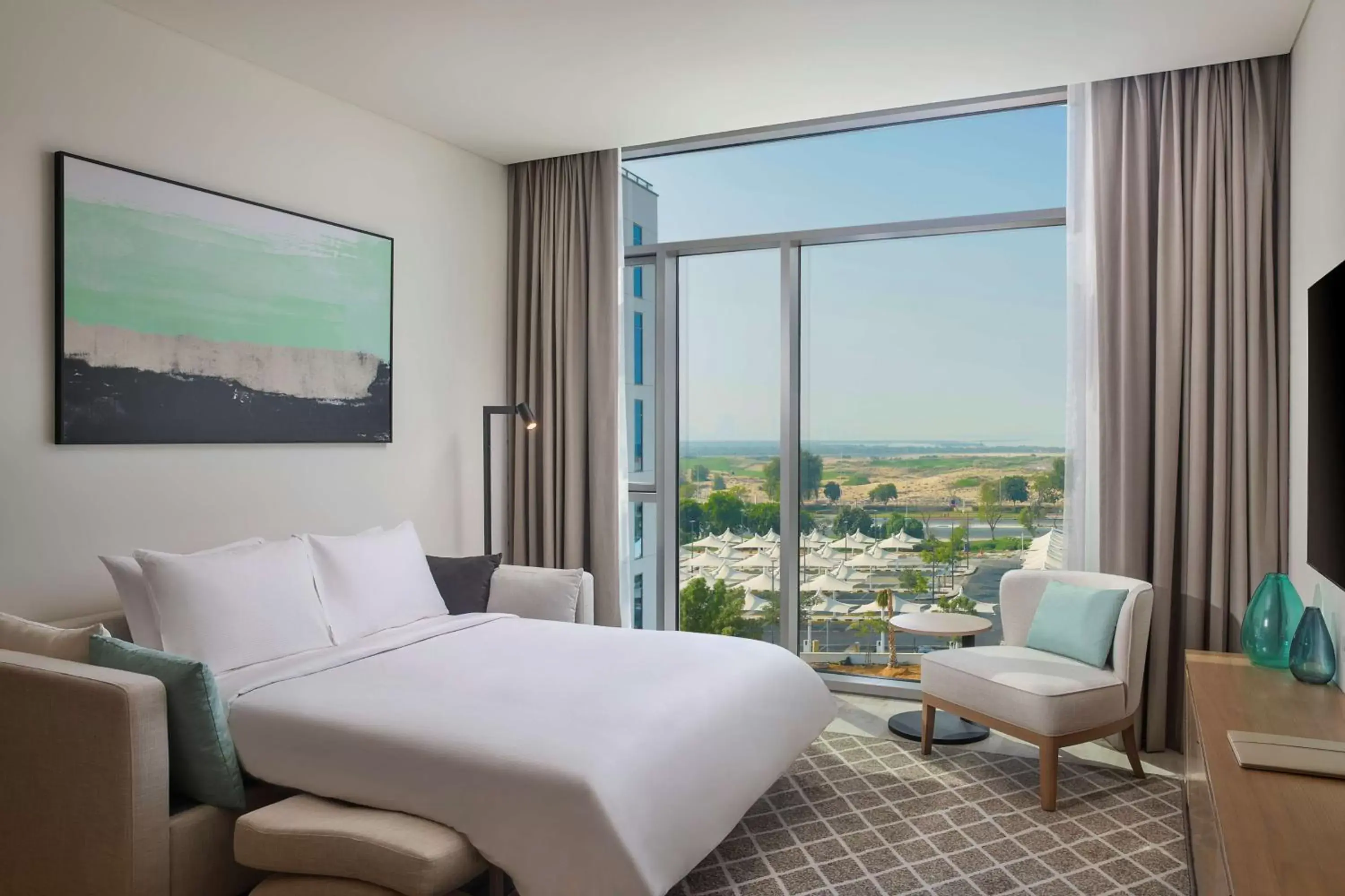 Bed in Doubletree By Hilton Abu Dhabi Yas Island Residences