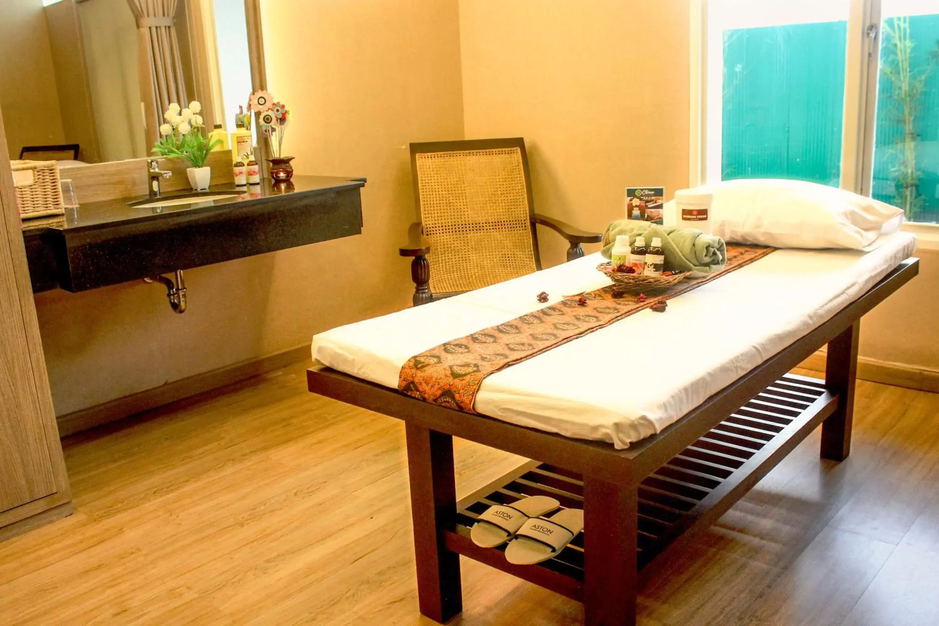 Massage, Bathroom in ASTON Banua Banjarmasin Hotel & Convention Center