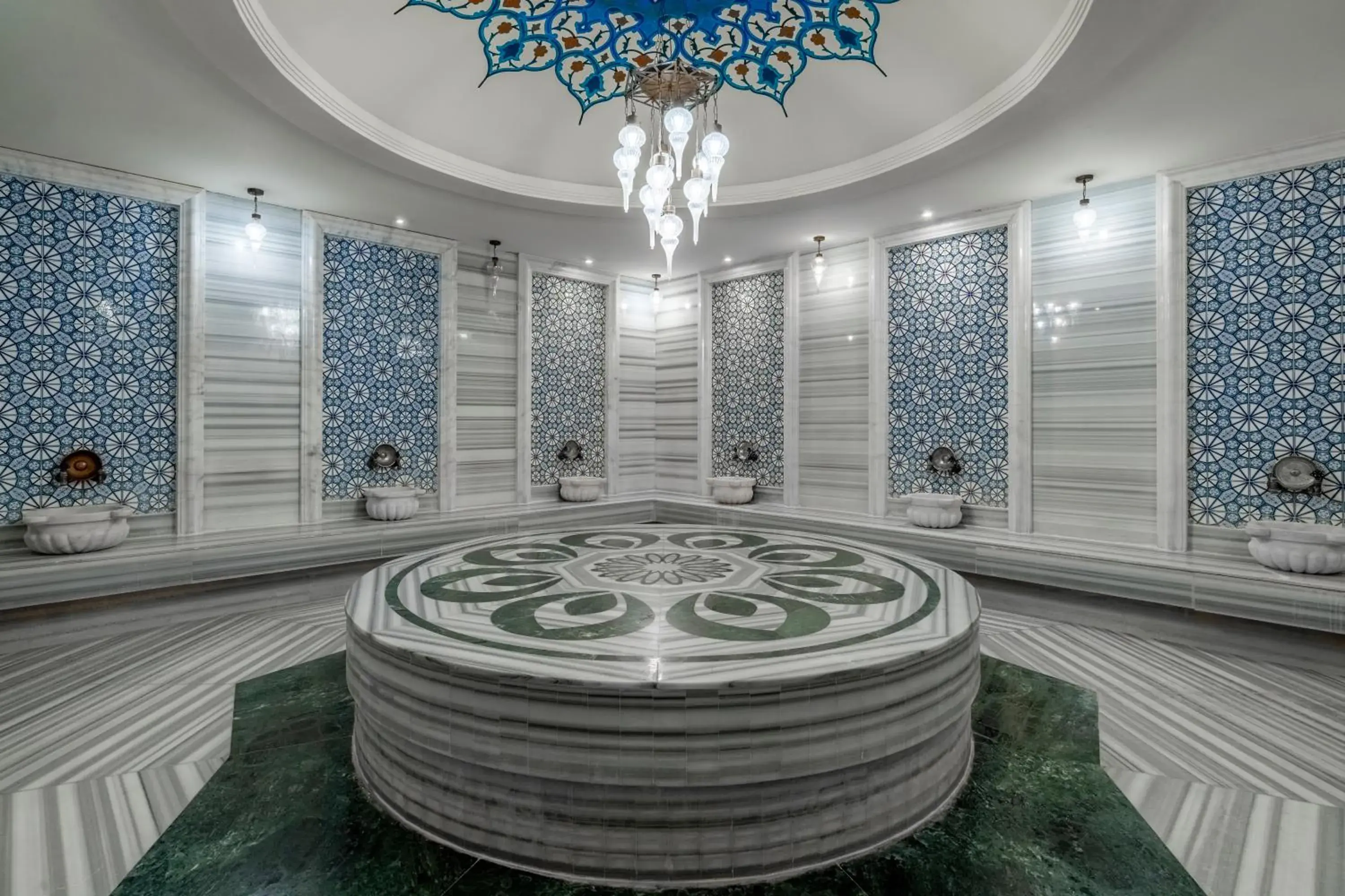 Public Bath, Spa/Wellness in Bellis Deluxe Hotel