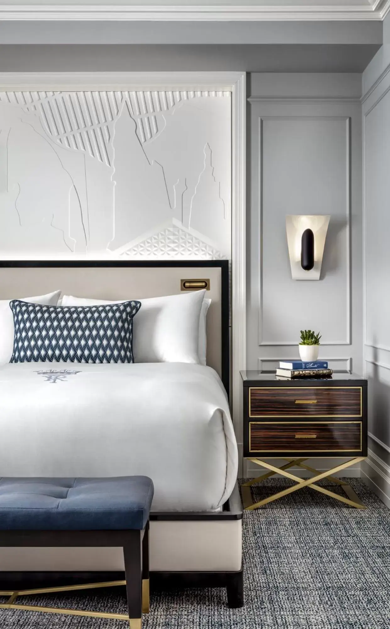 Fairmont Gold King Room in Fairmont Royal York Gold Experience Fairmont Gold King Room in Fairmont Royal York Gold Experience