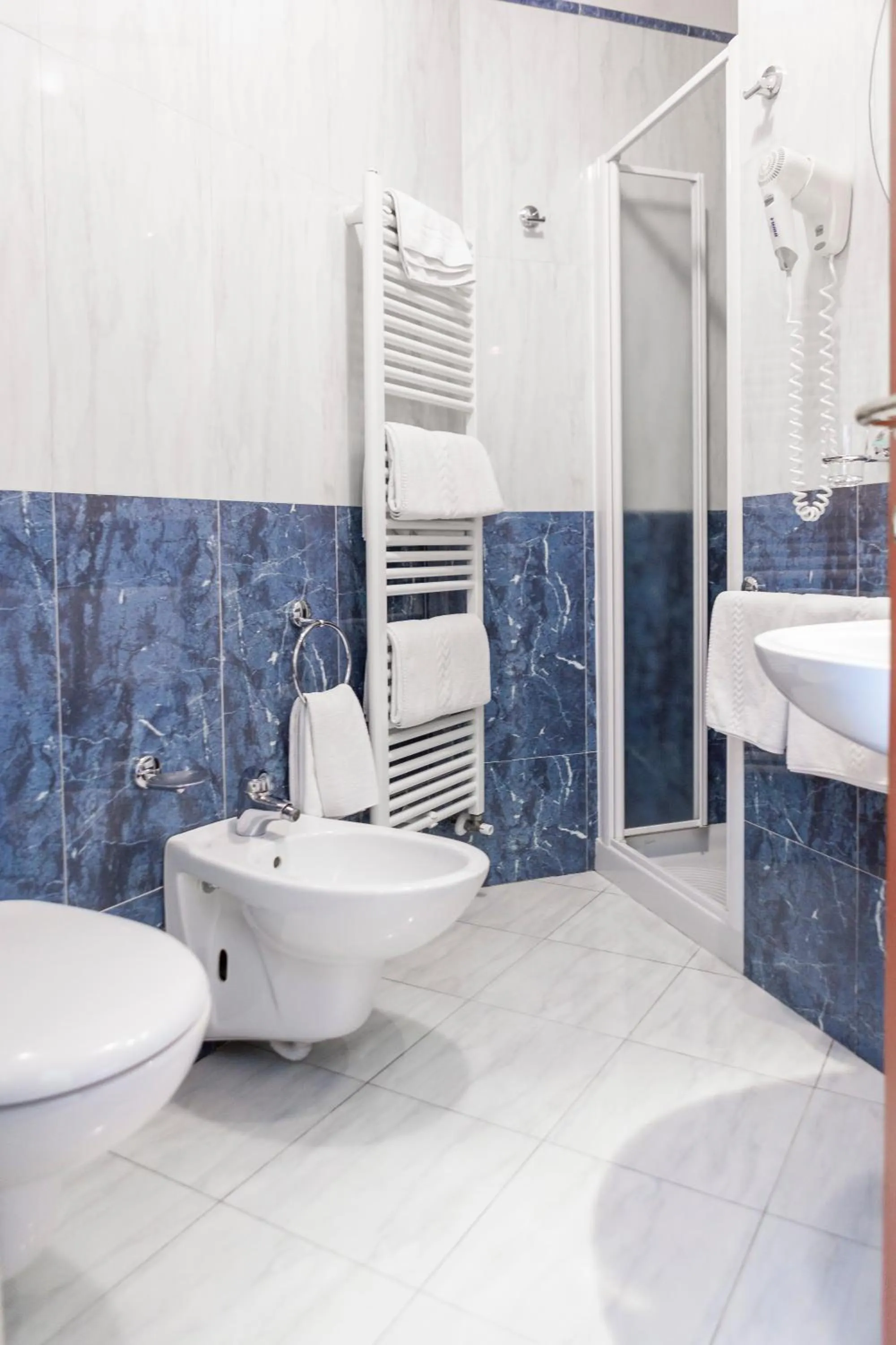 Bathroom in Hotel Olivo