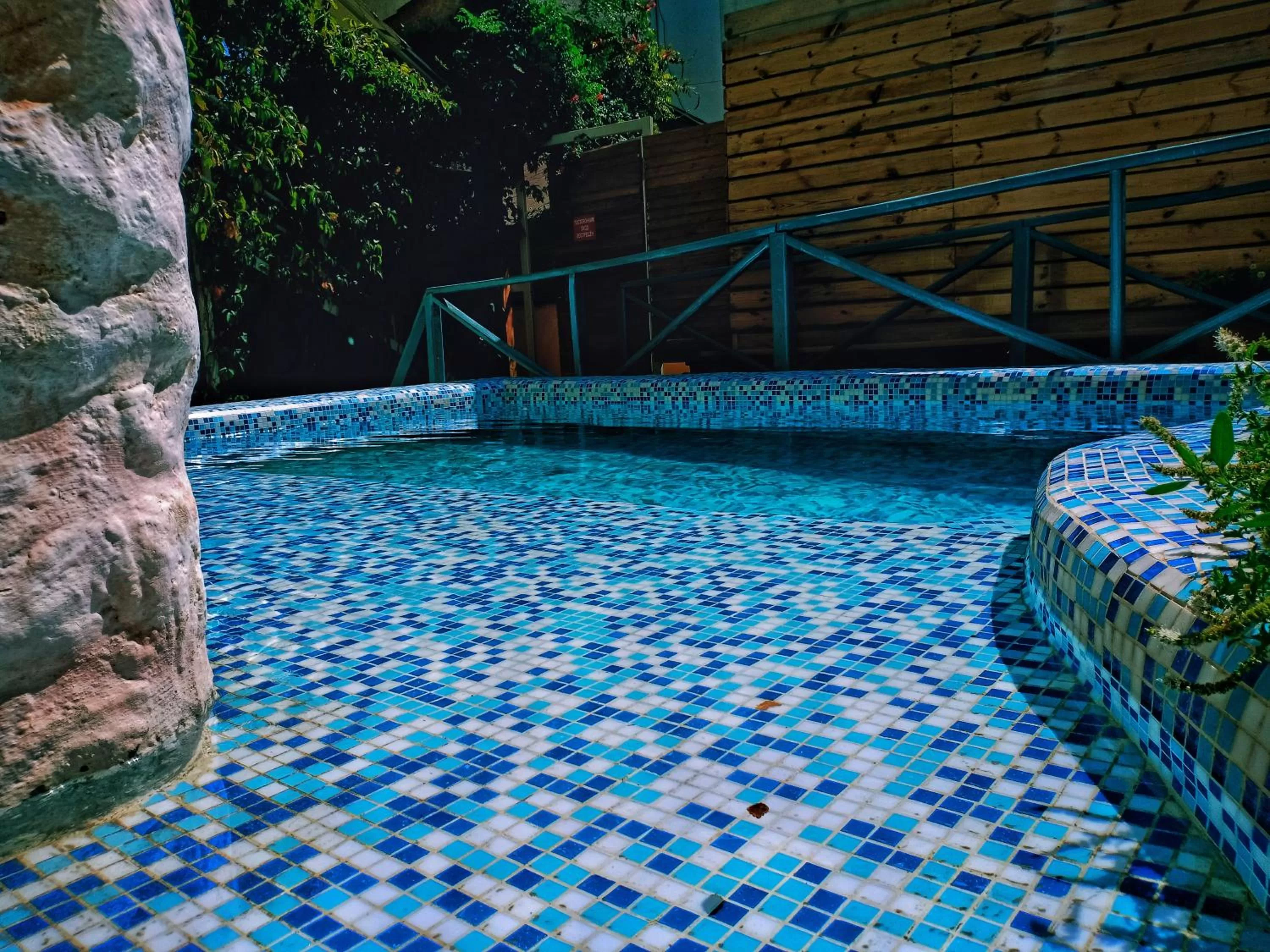 Swimming Pool in Sapar Standart Hotel