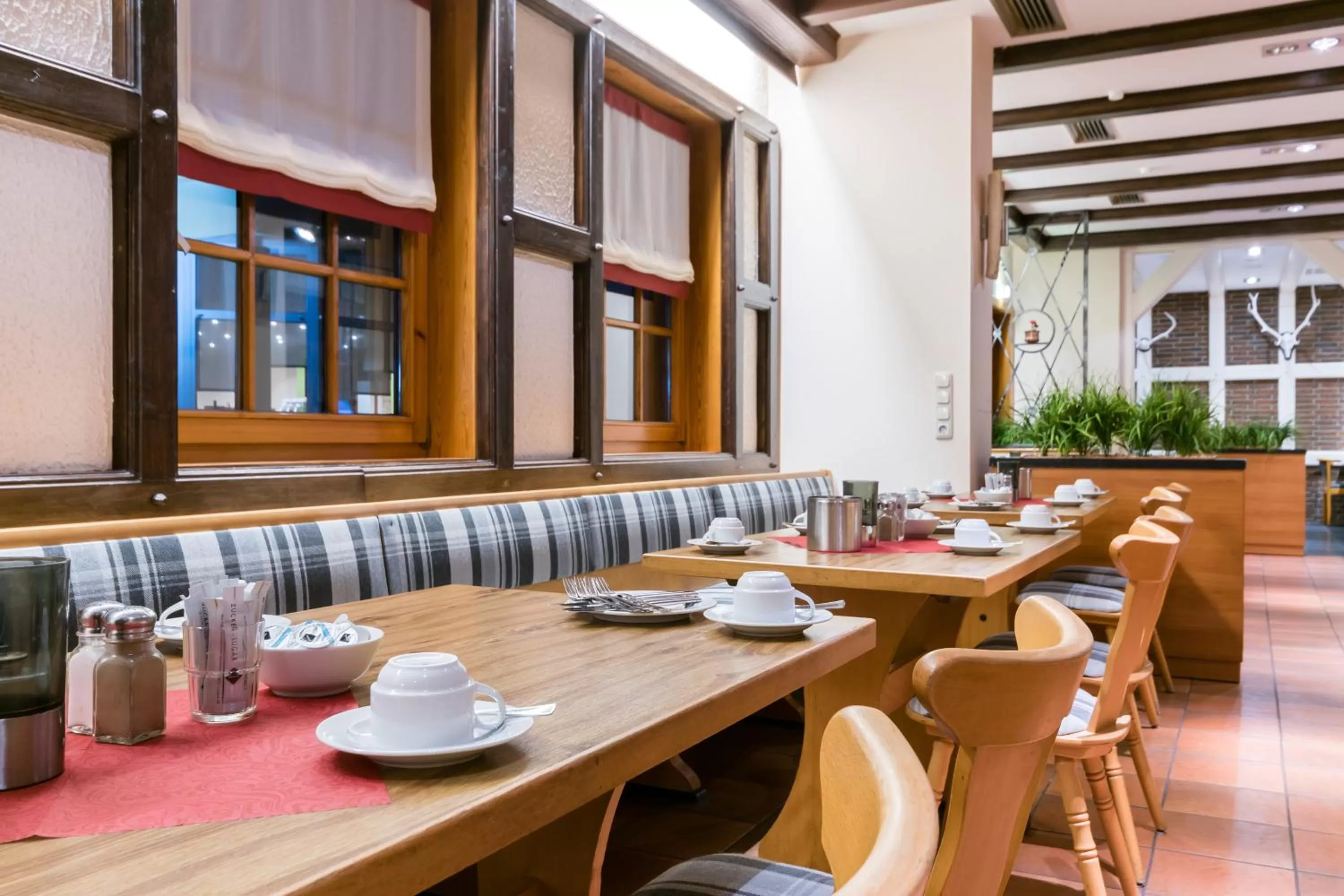 Restaurant/places to eat in Familien Apartmenthotel Panoramic