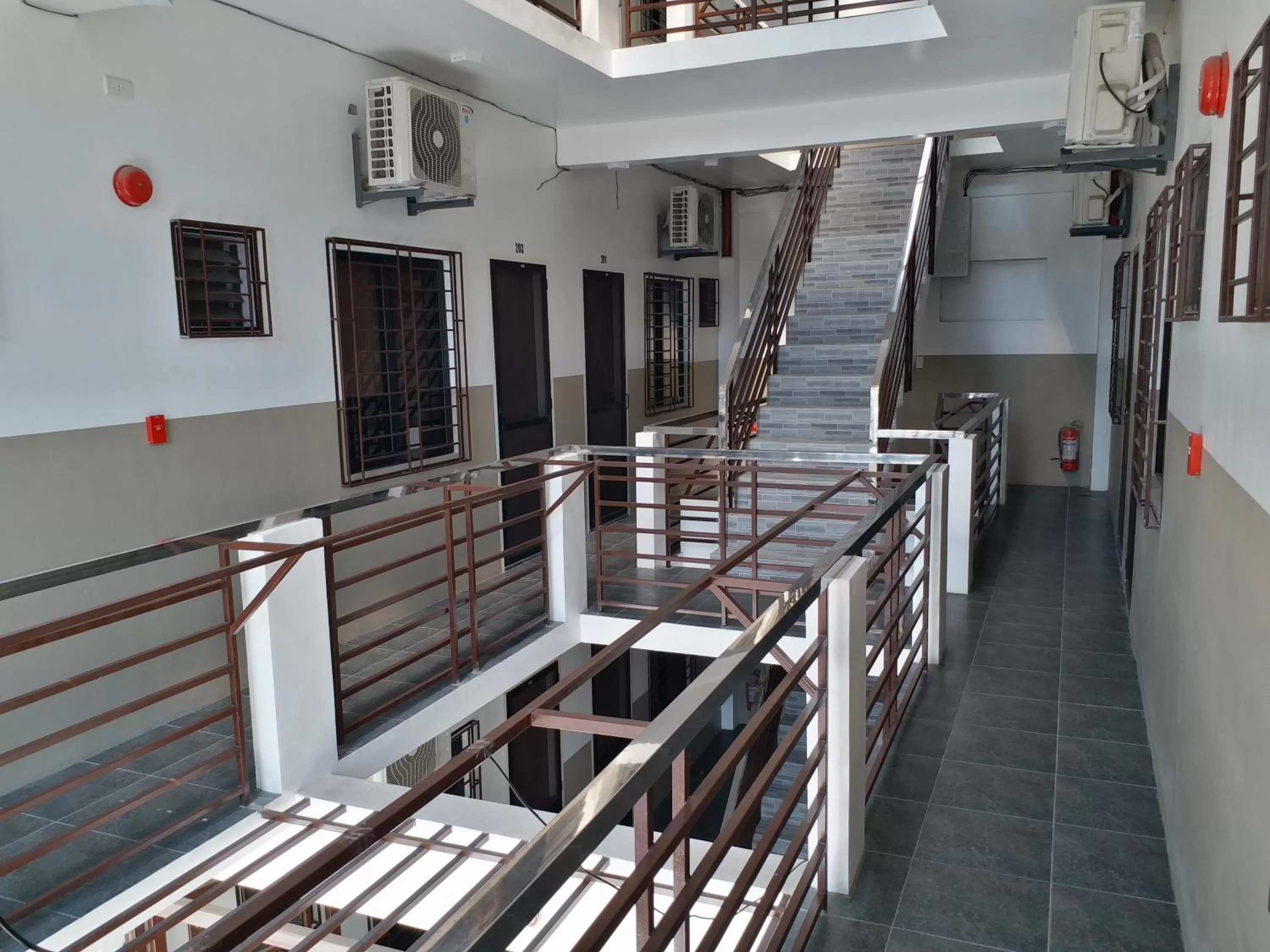 Clark-Pad Inn, Angeles City