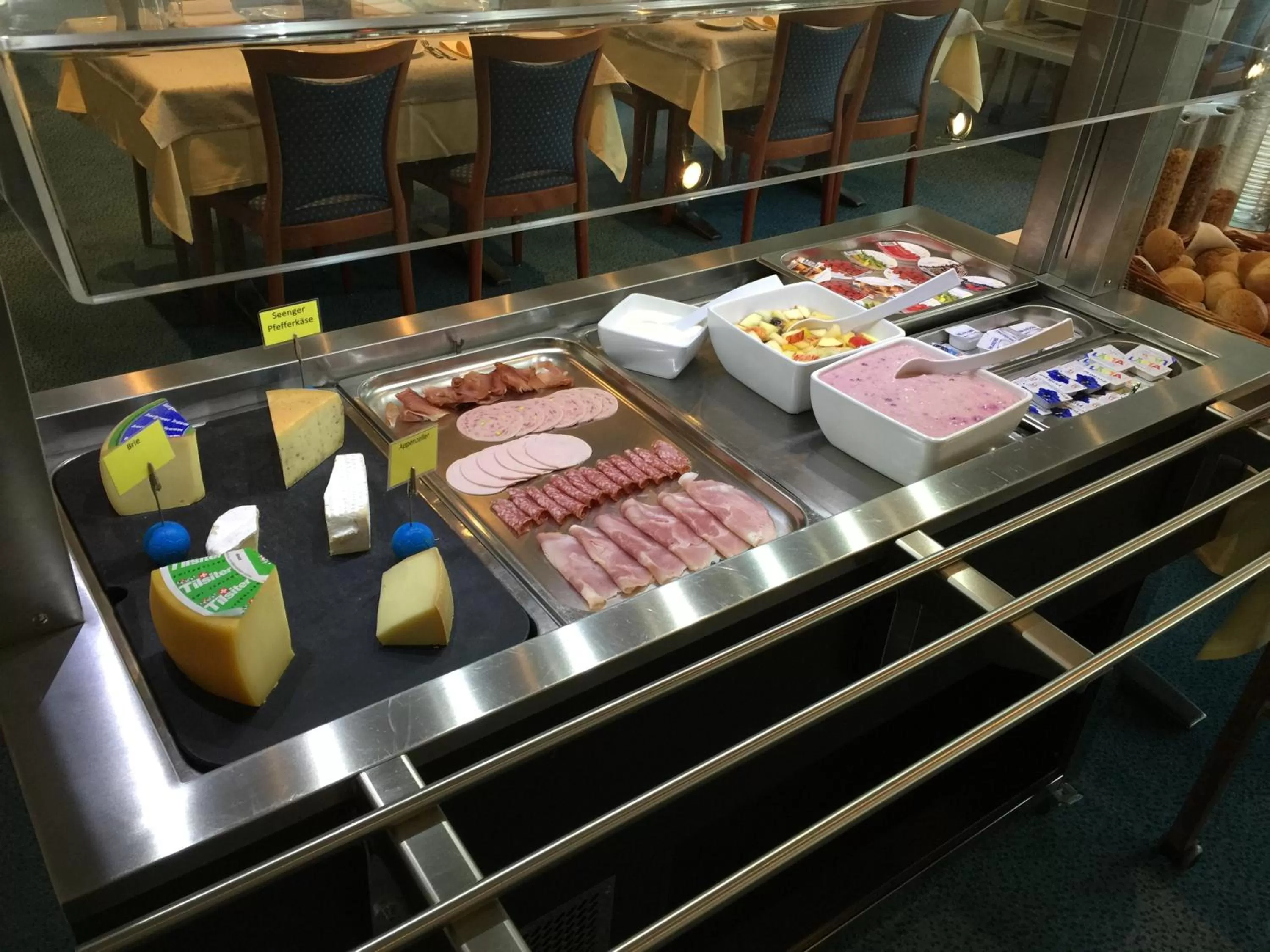 Breakfast in Seehotel Delphin