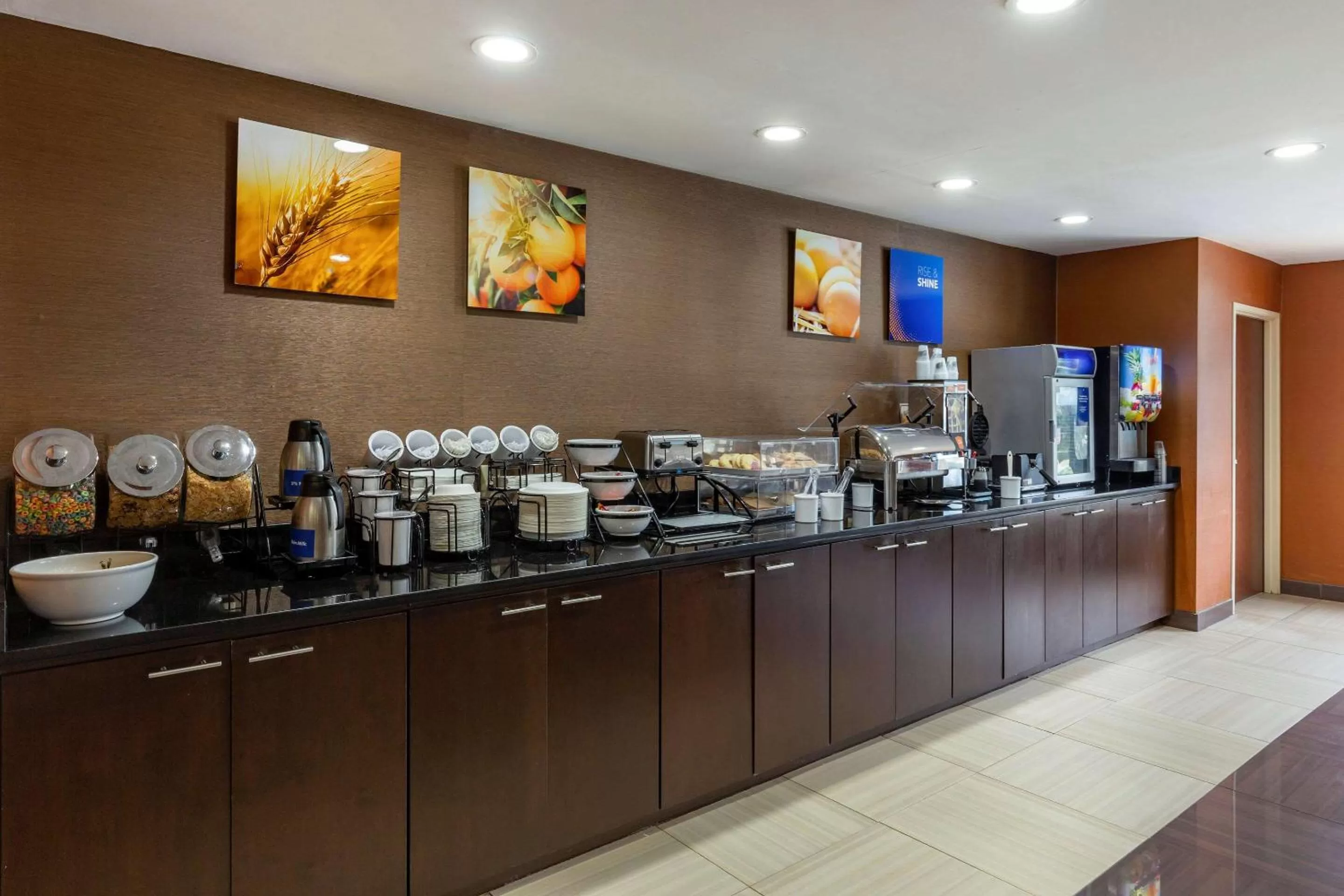 Breakfast in Comfort Inn Garner Clayton I-40