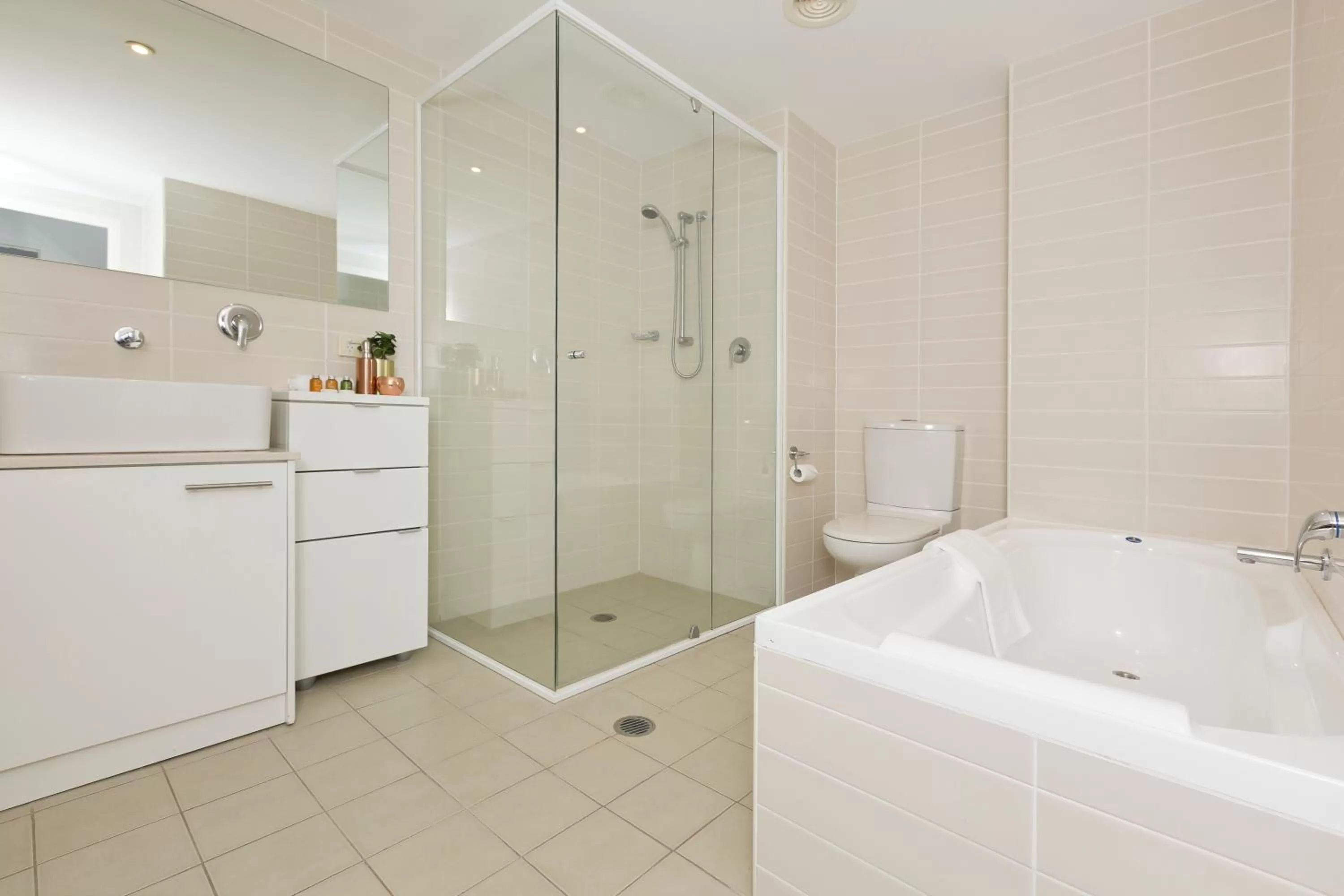 Shower in Sevan Apartments Forster