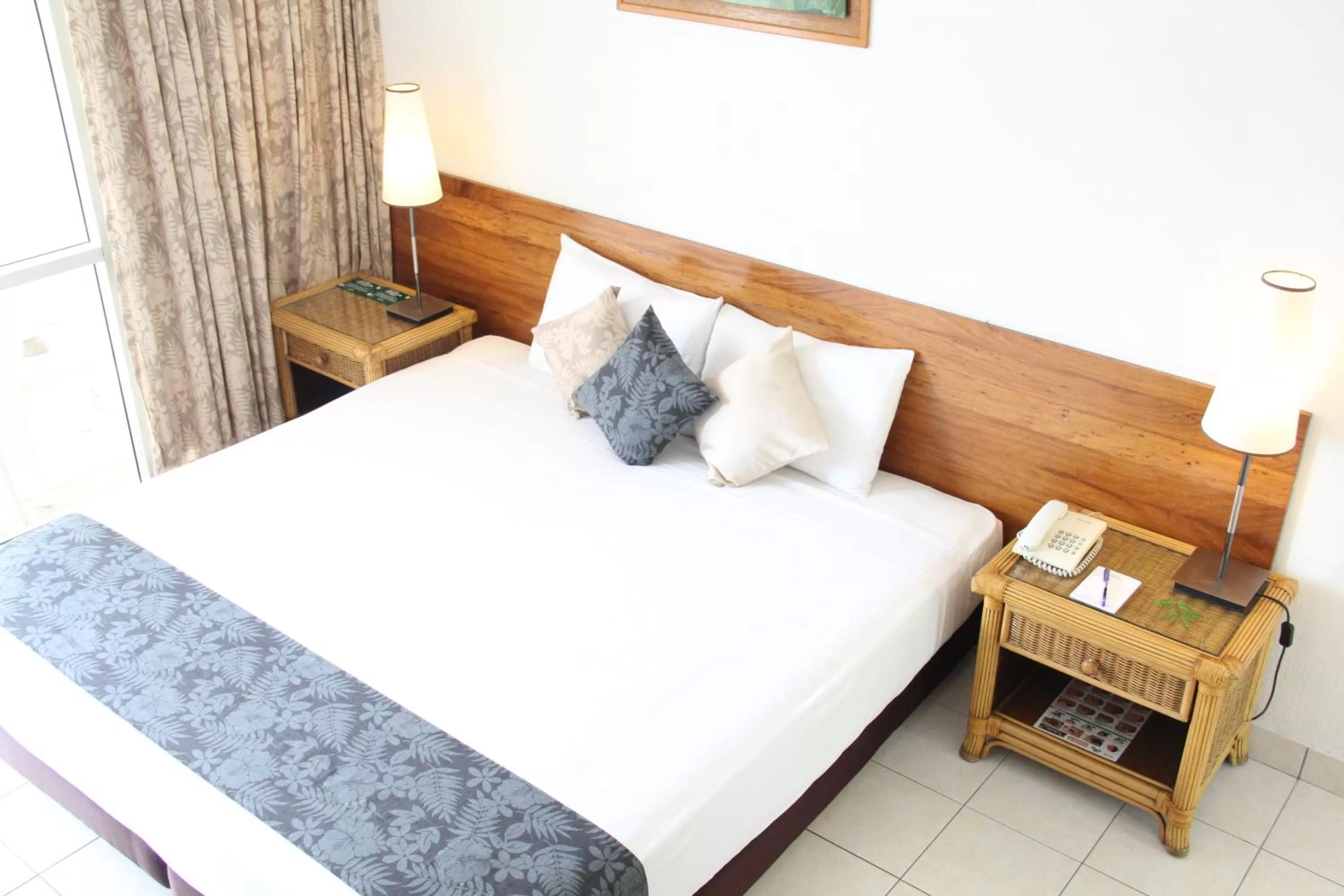 Bed in The Melanesian Port Vila
