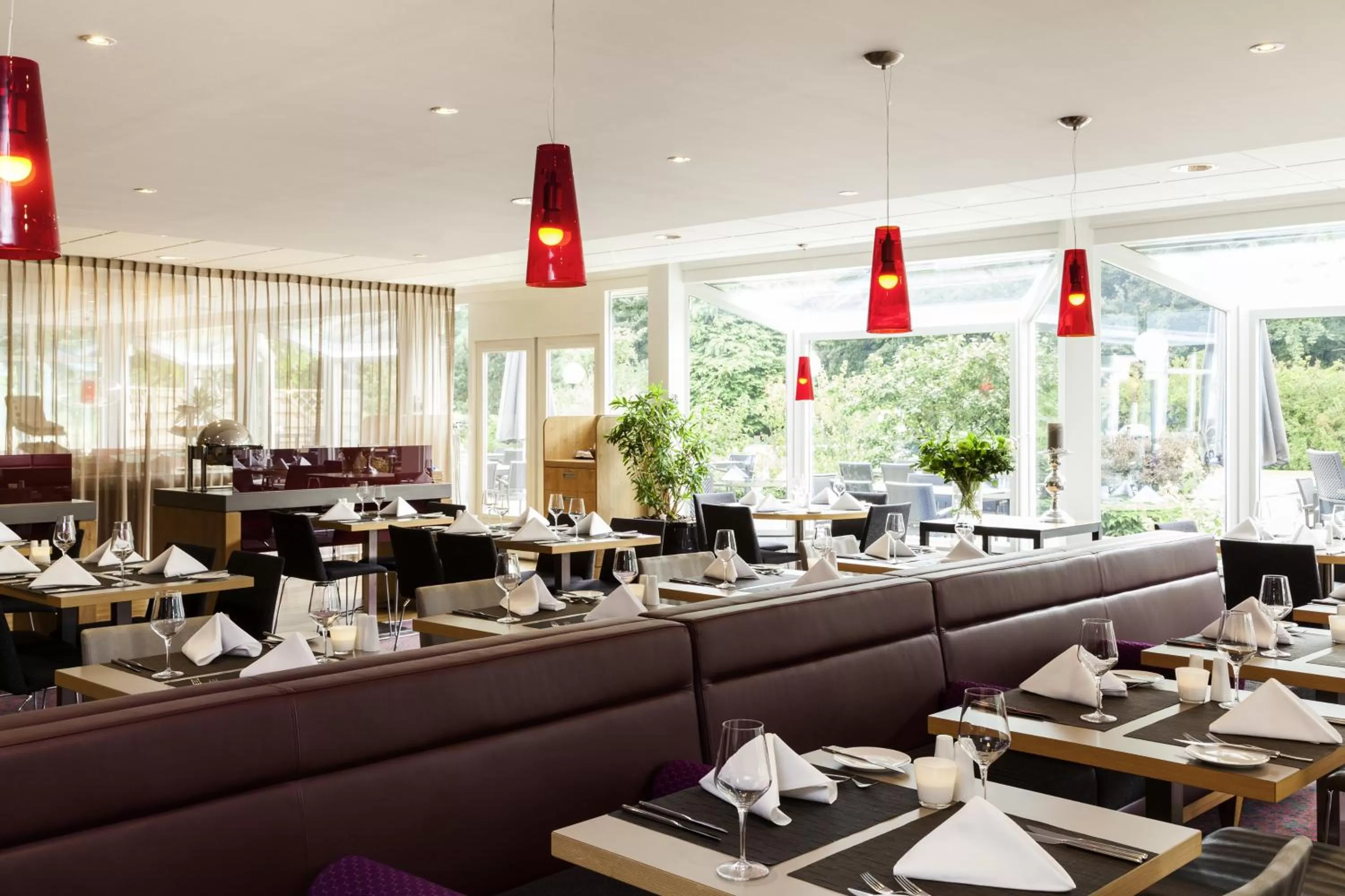 Restaurant/places to eat in Novotel Eindhoven