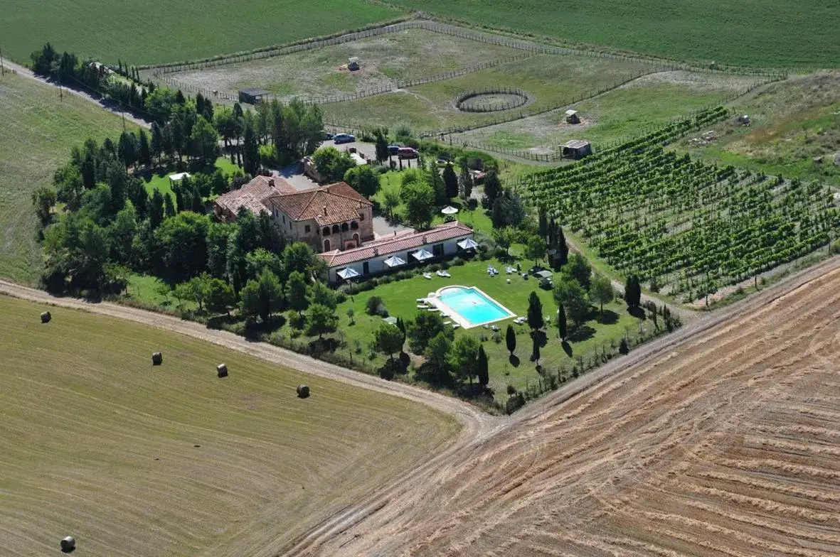 Day, Bird's-eye View in Il Canto del Sole