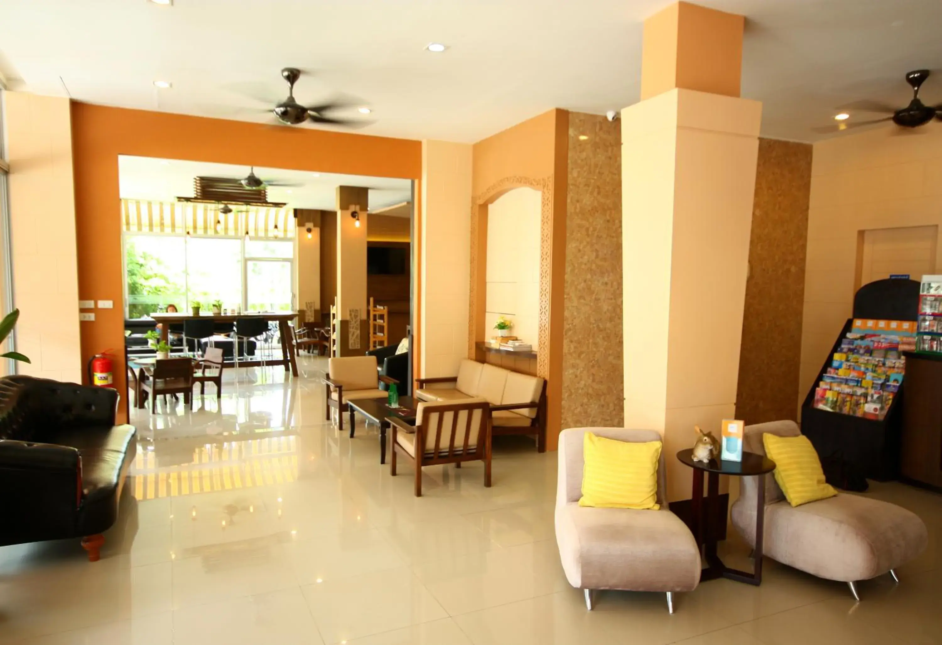 Lobby or reception, Restaurant/Places to Eat in Breezotel - SHA Certified
