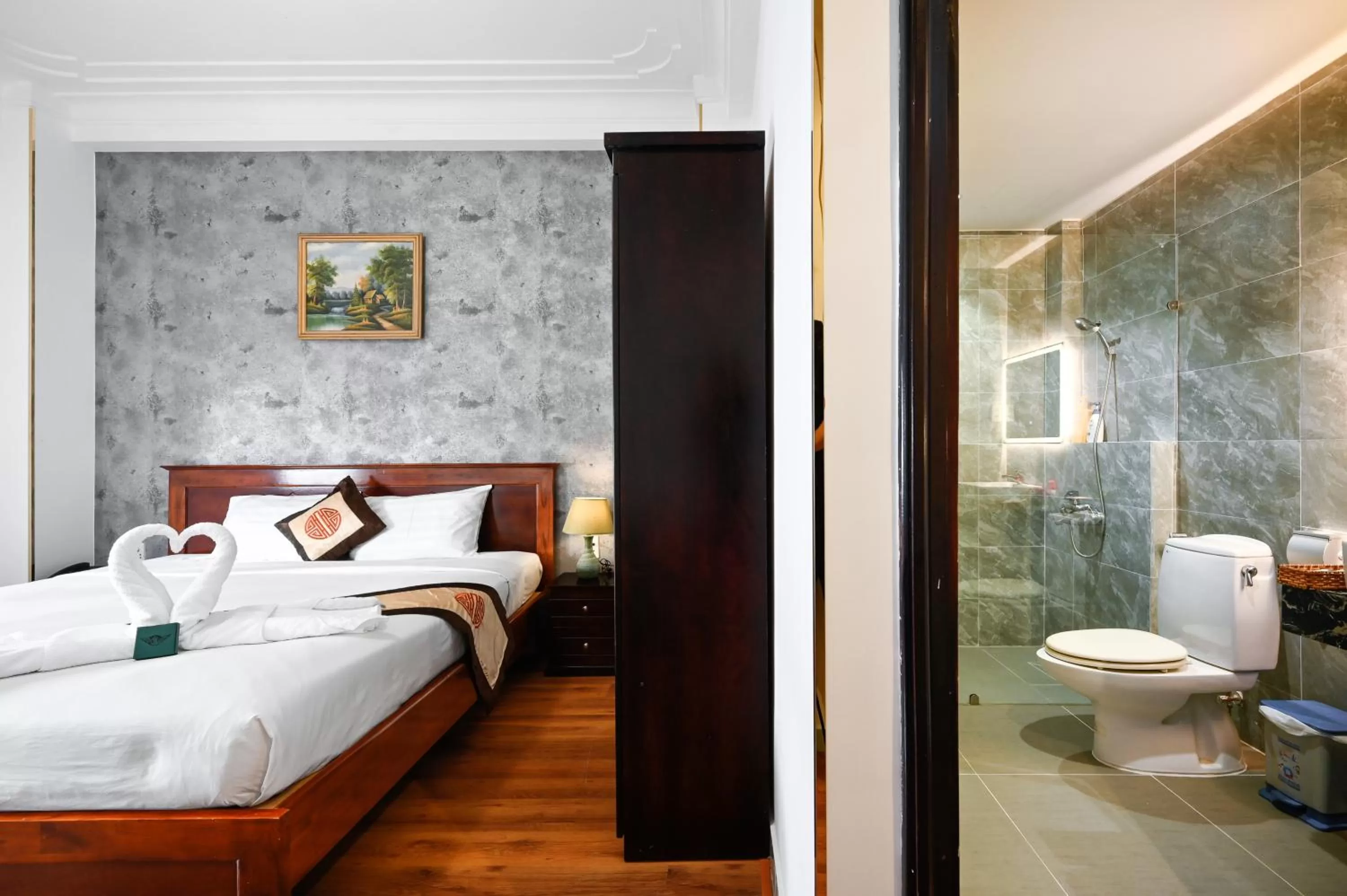 Photo of the whole room in TN Central Hotel