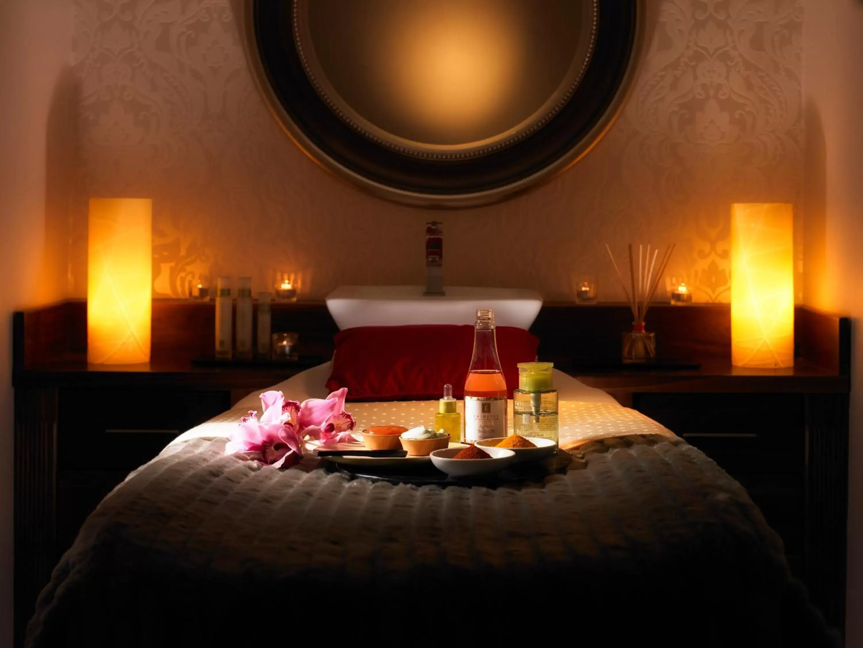 Spa and wellness centre/facilities, Bed in Faithlegg Hotel