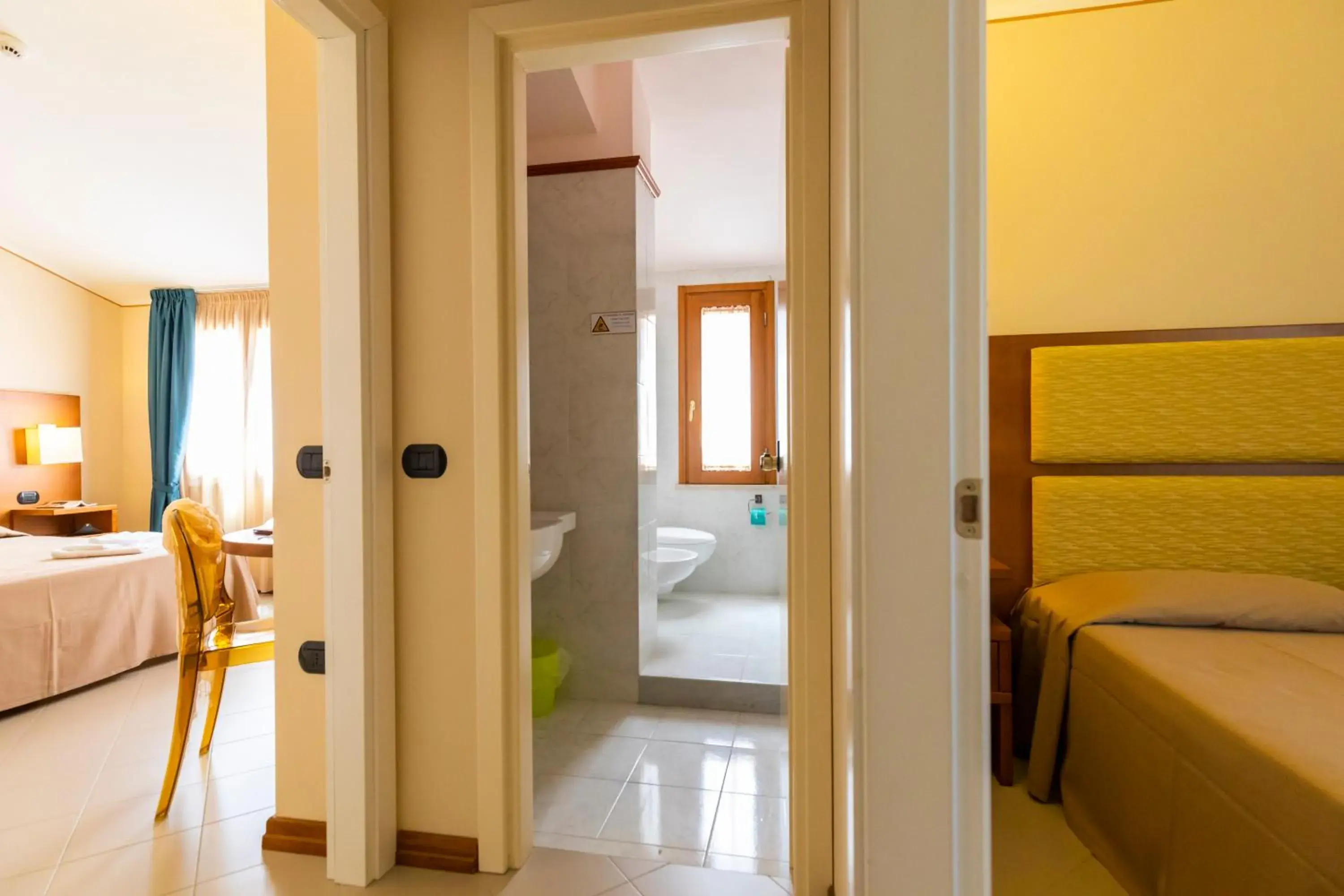 Photo of the whole room, Bed in Tropis Hotel Photo of the whole room, Bed in Tropis Hotel