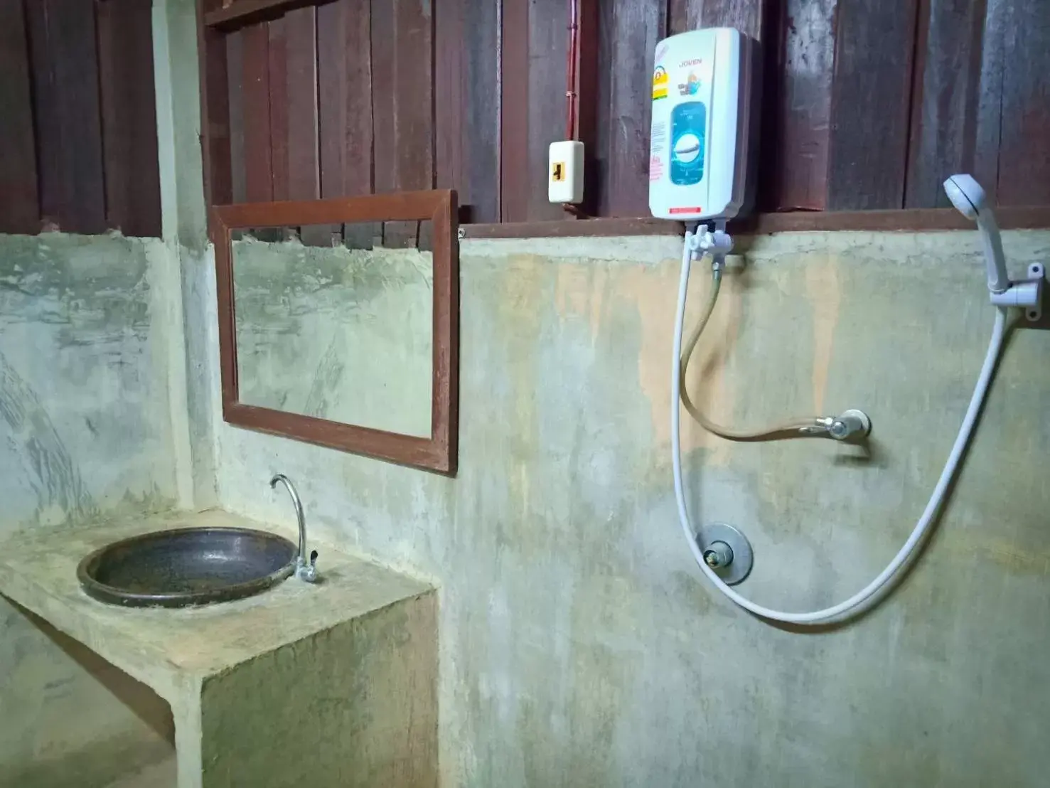 Bathroom in Namkhong Guesthouse and Resort
