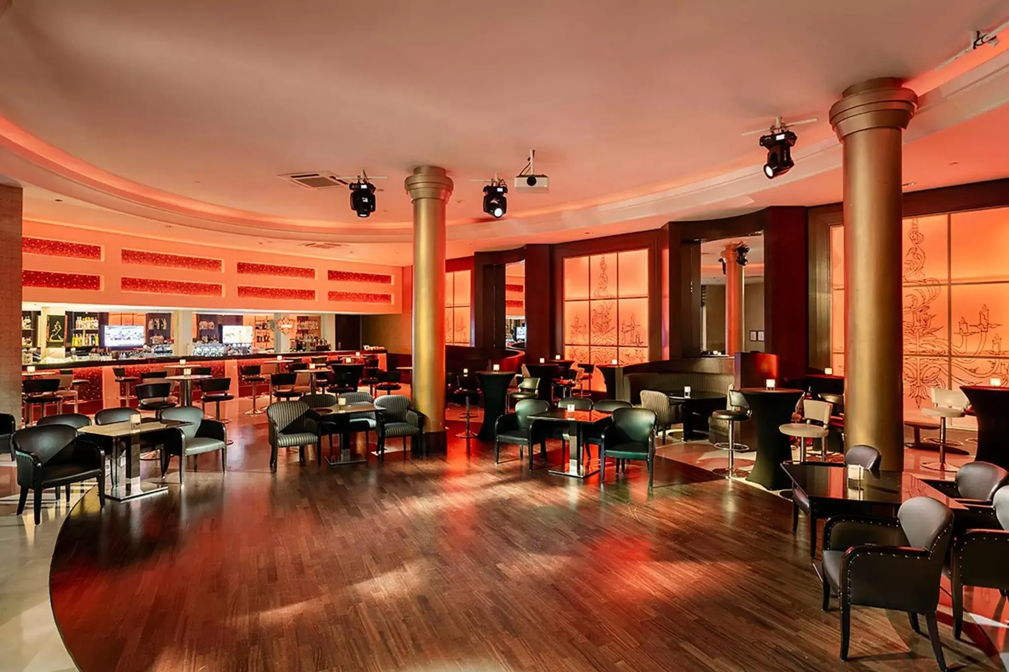 Karaoke, Restaurant/Places to Eat in Calista Luxury Resort