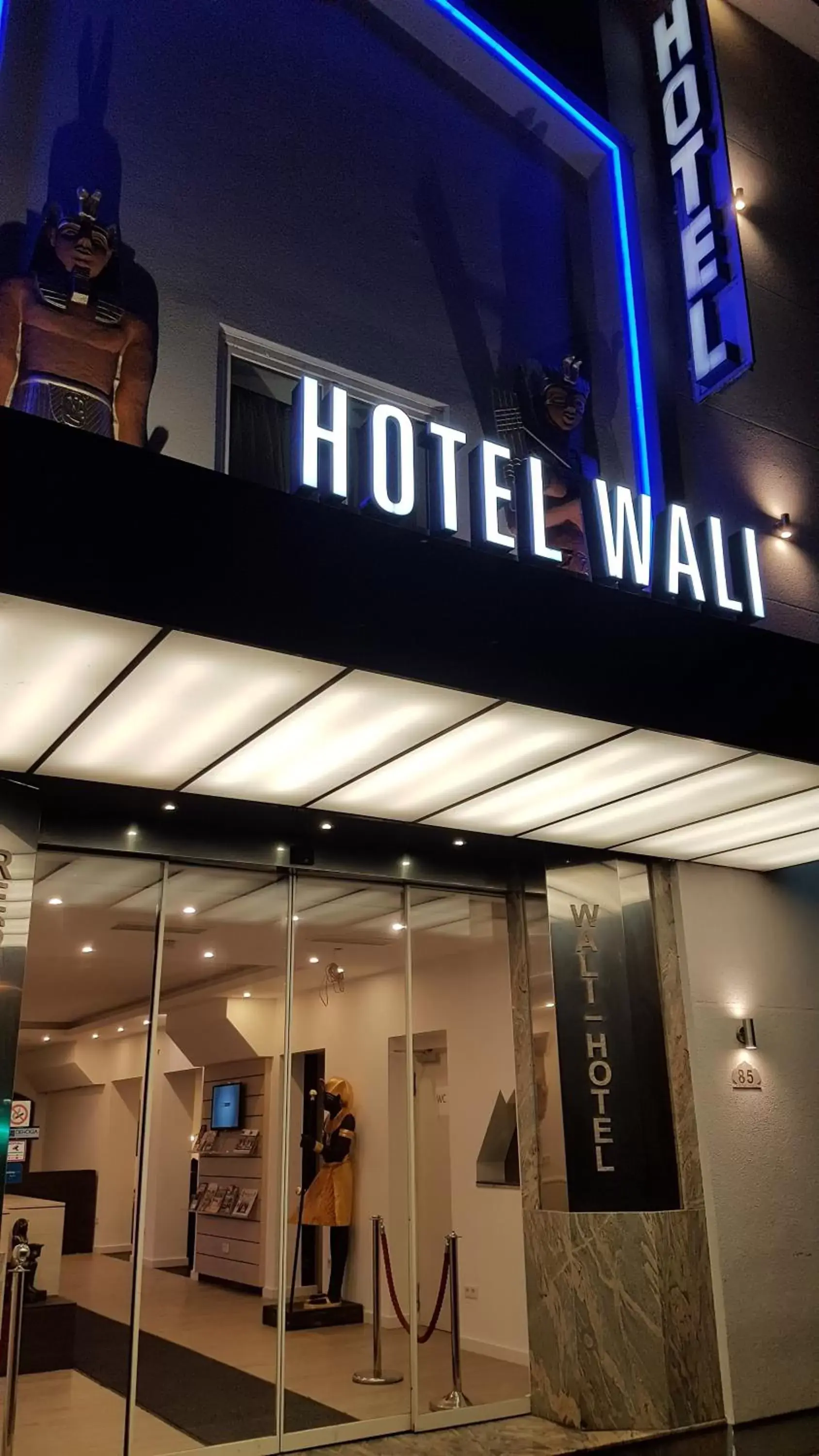 Property building in Wali's Hotel Property building in Wali's Hotel