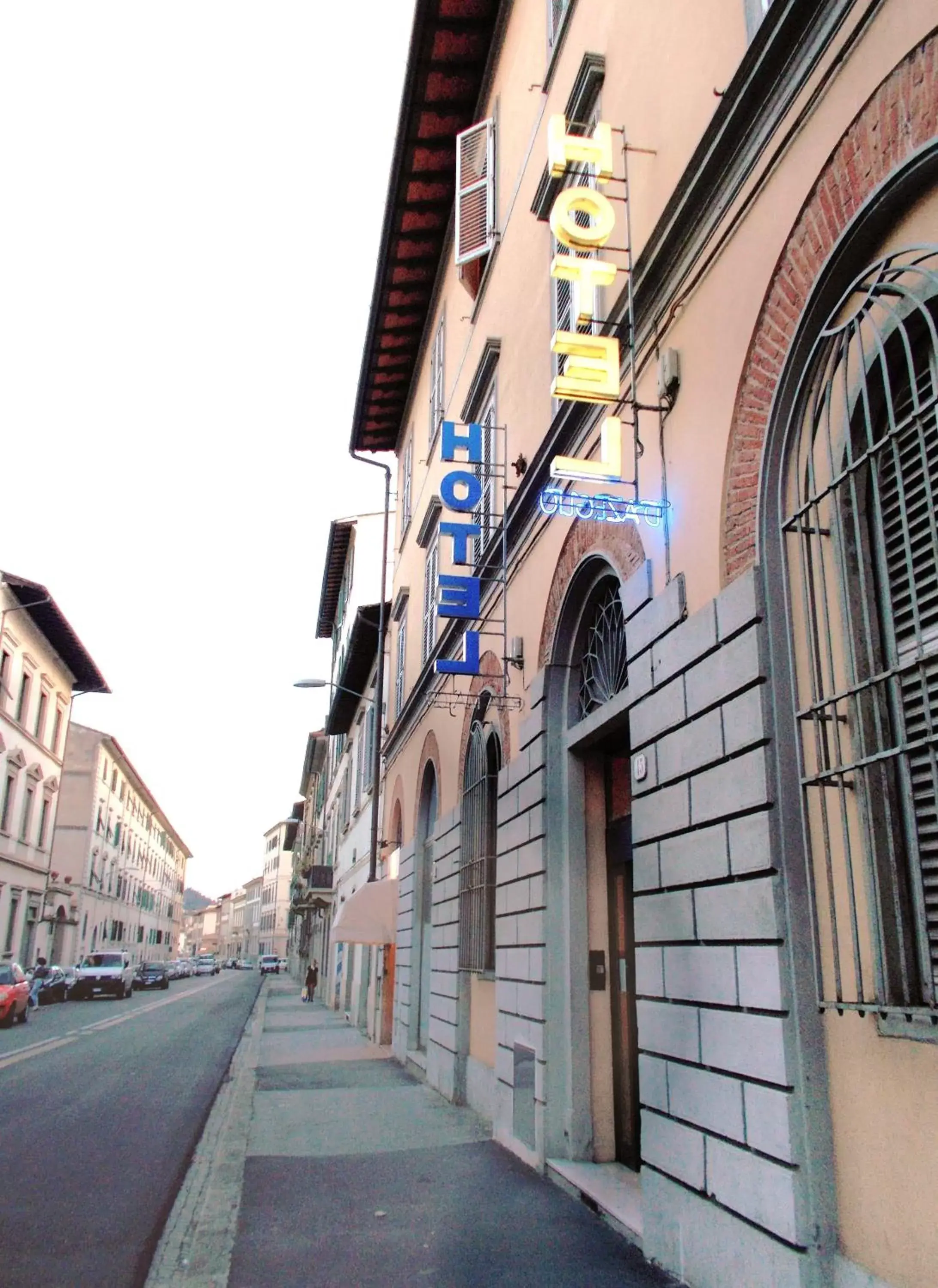 Facade/entrance in Hotel d'Azeglio Firenze