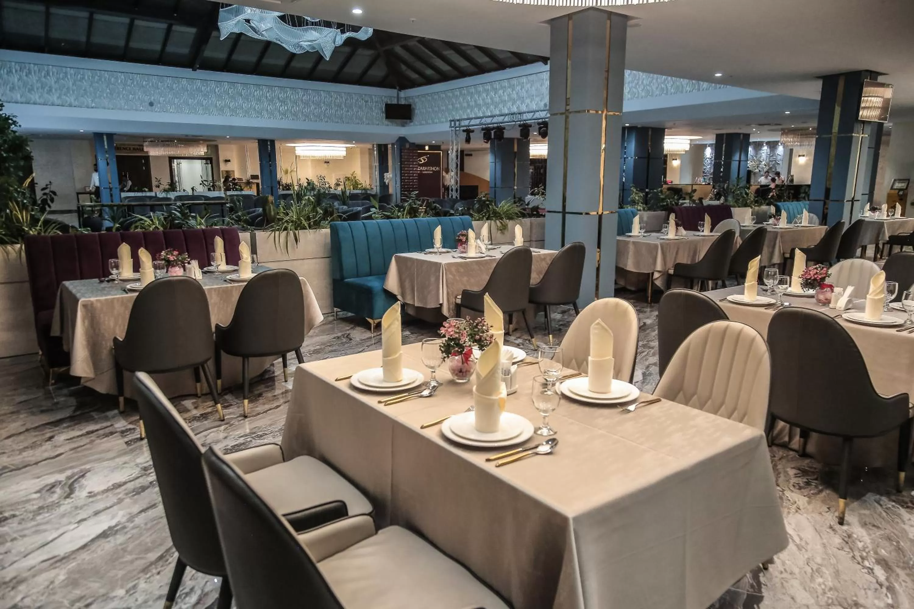 Restaurant/Places to Eat in Sahid Zarafshon