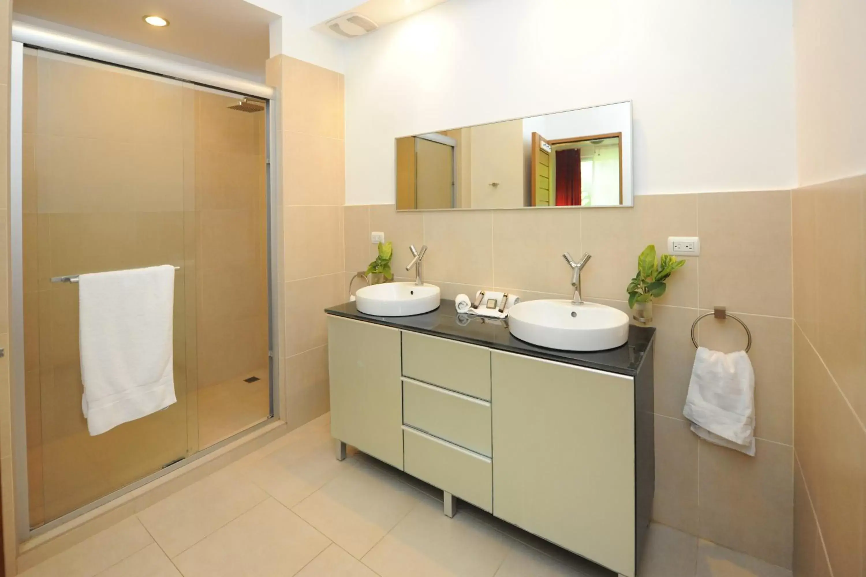 Bathroom in Instyle Residences at Infiniti Blu