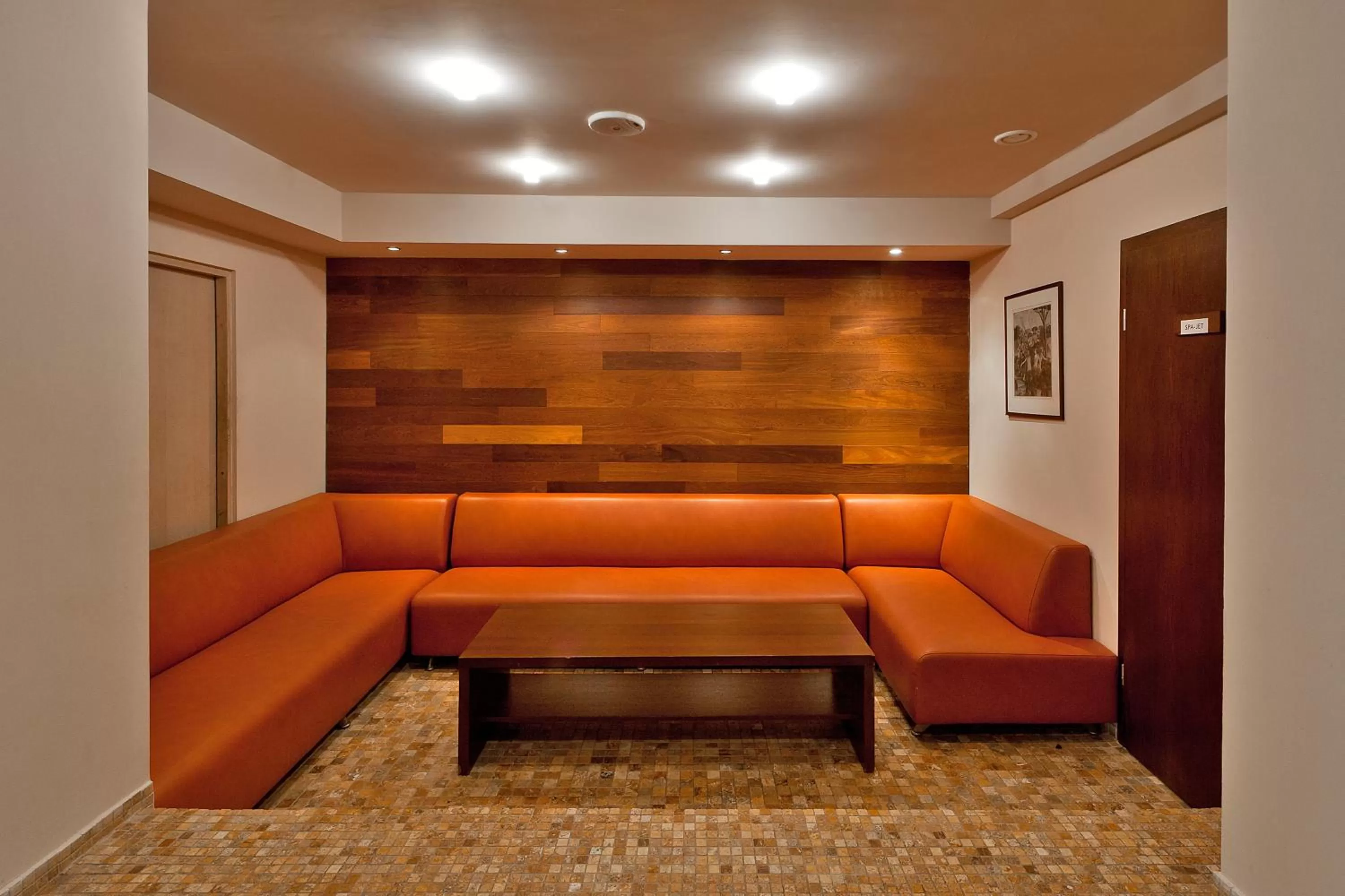 Lounge or bar in Belvilis Hotel