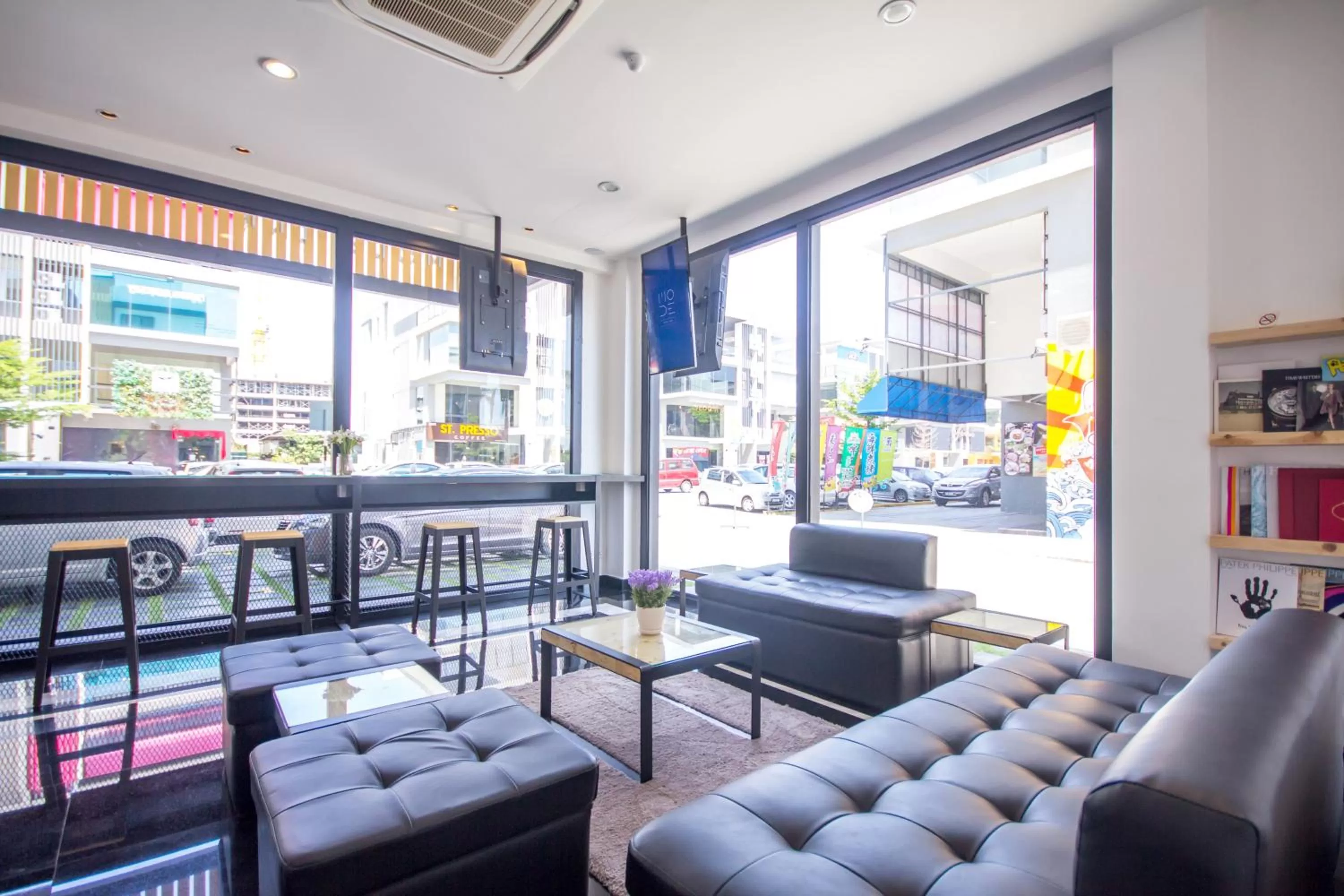 Lobby or reception in Mode Inn Icon City