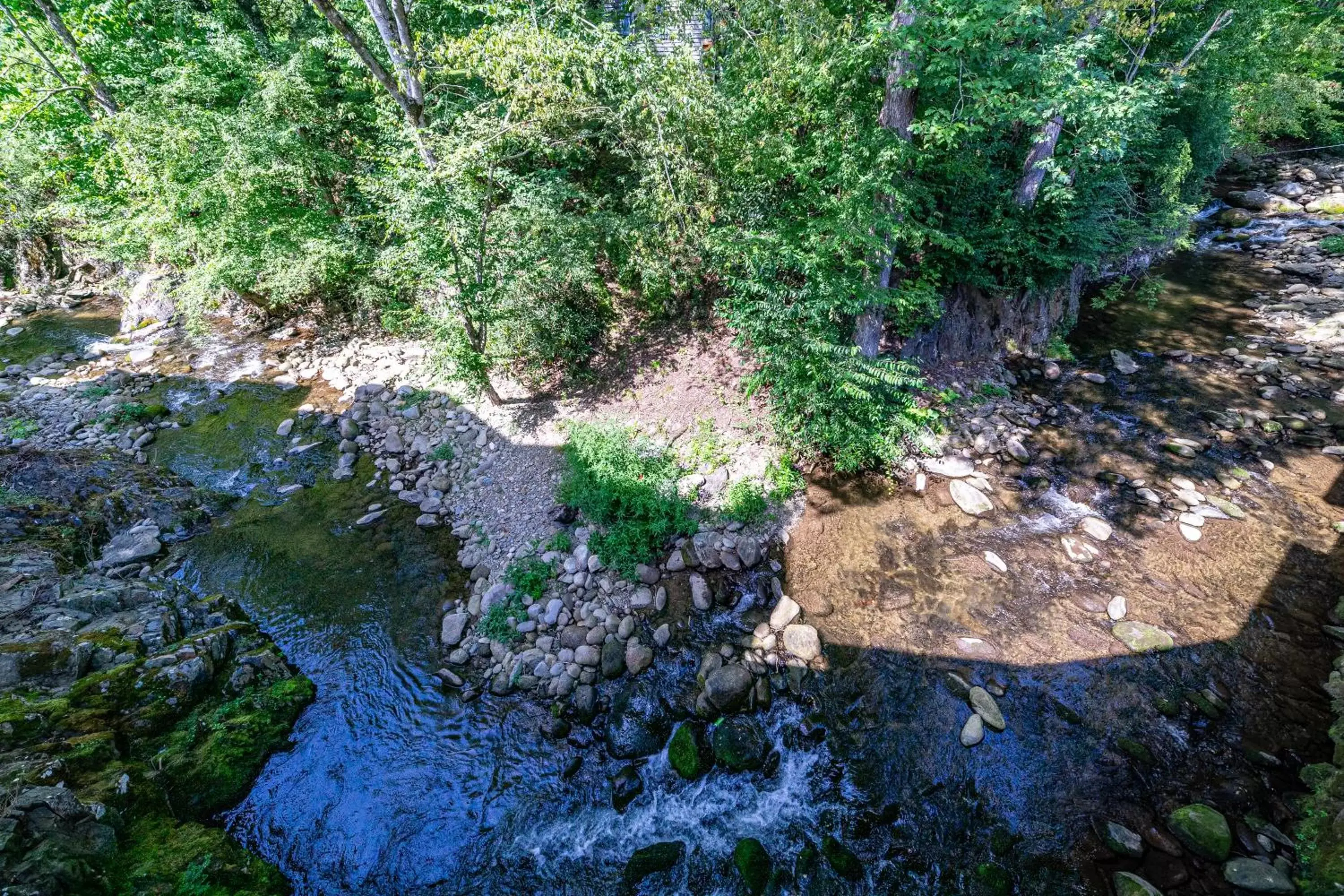 River view in Bear Creek Inn Gatlinburg, TN