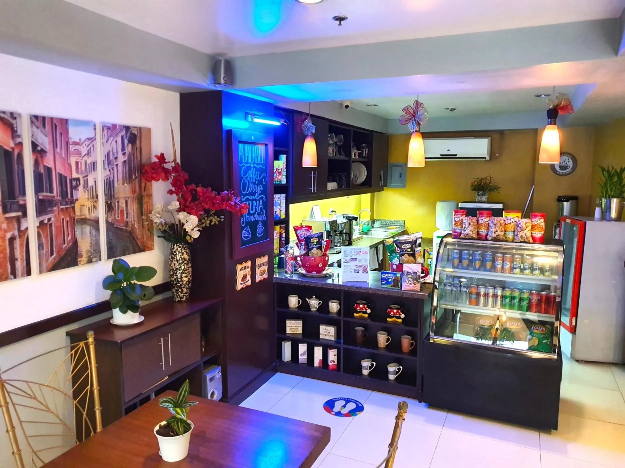 Coffee/tea facilities in Festive Hotel Makati