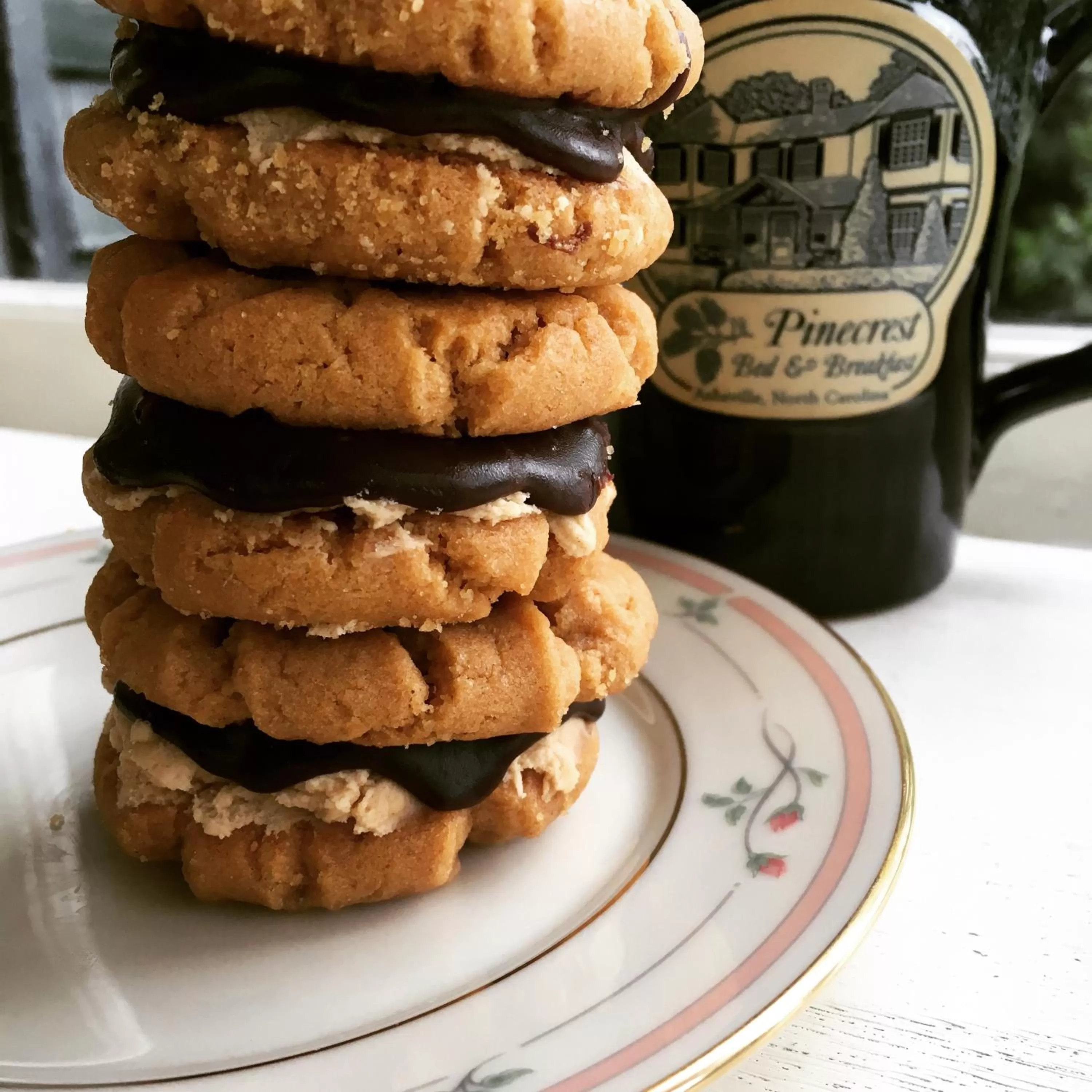 Meals in Pinecrest Bed & Breakfast