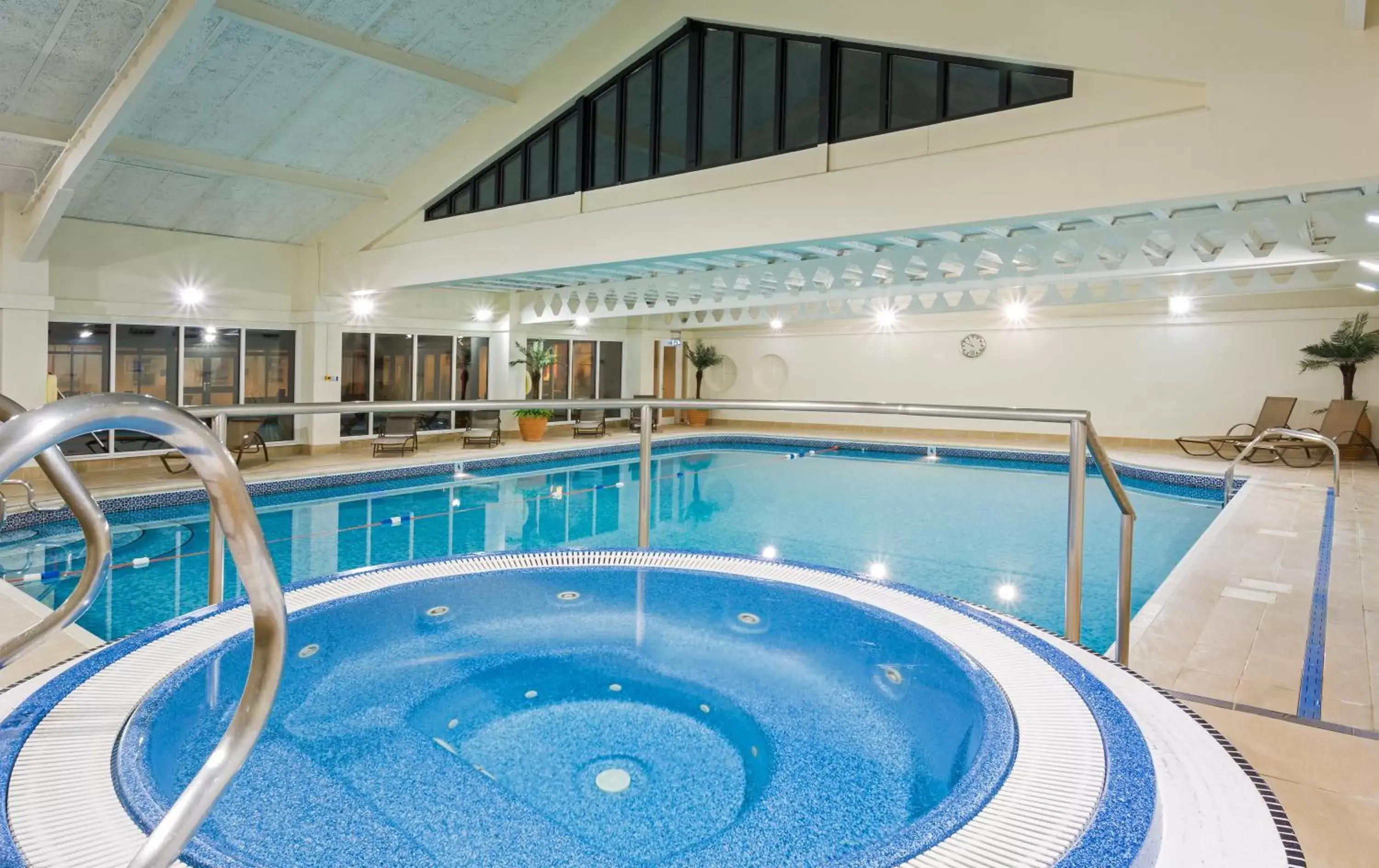 Swimming Pool in Holiday Inn Cambridge, an IHG Hotel