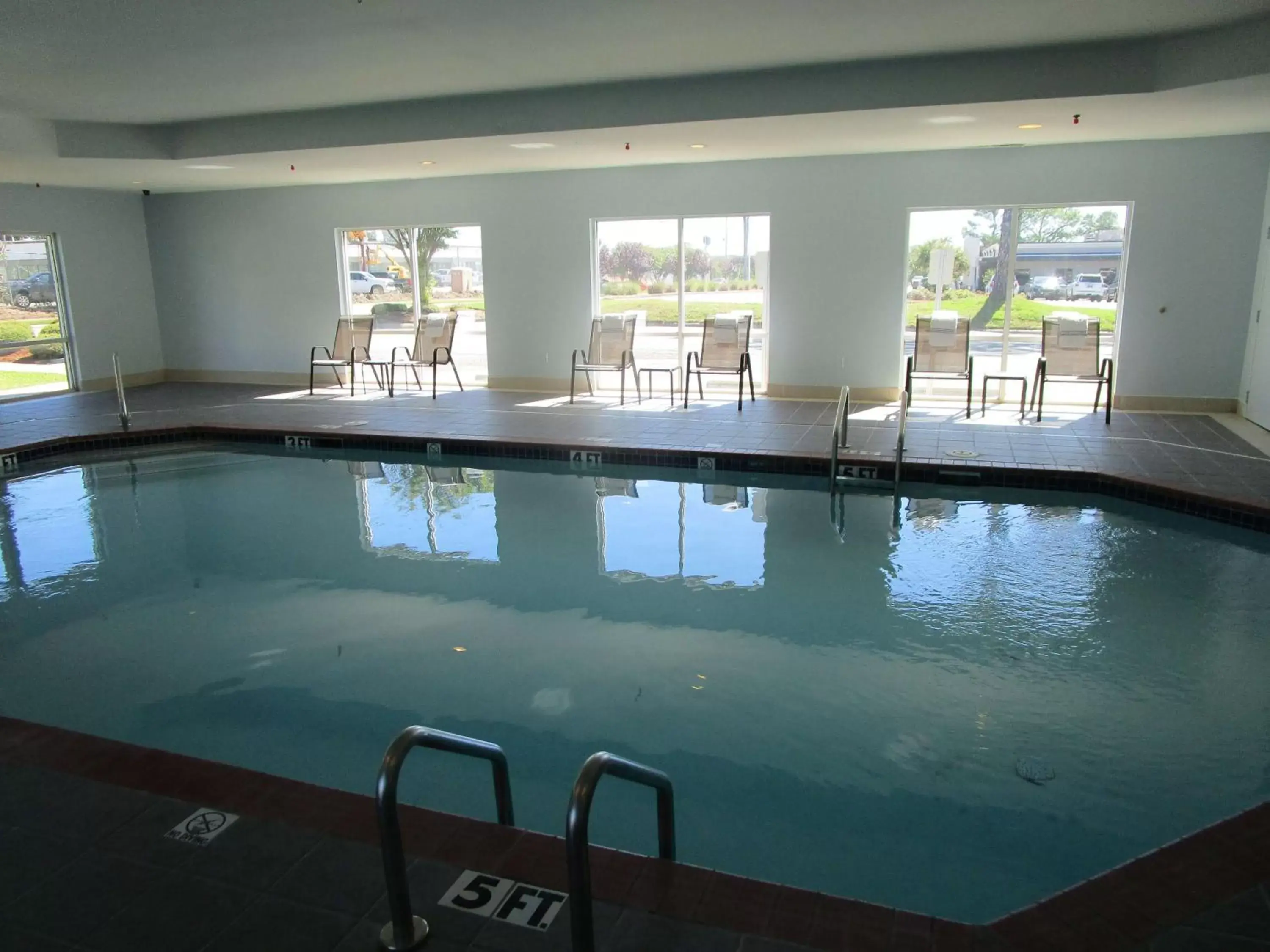 Pool view, Swimming Pool in Best Western Shackleford