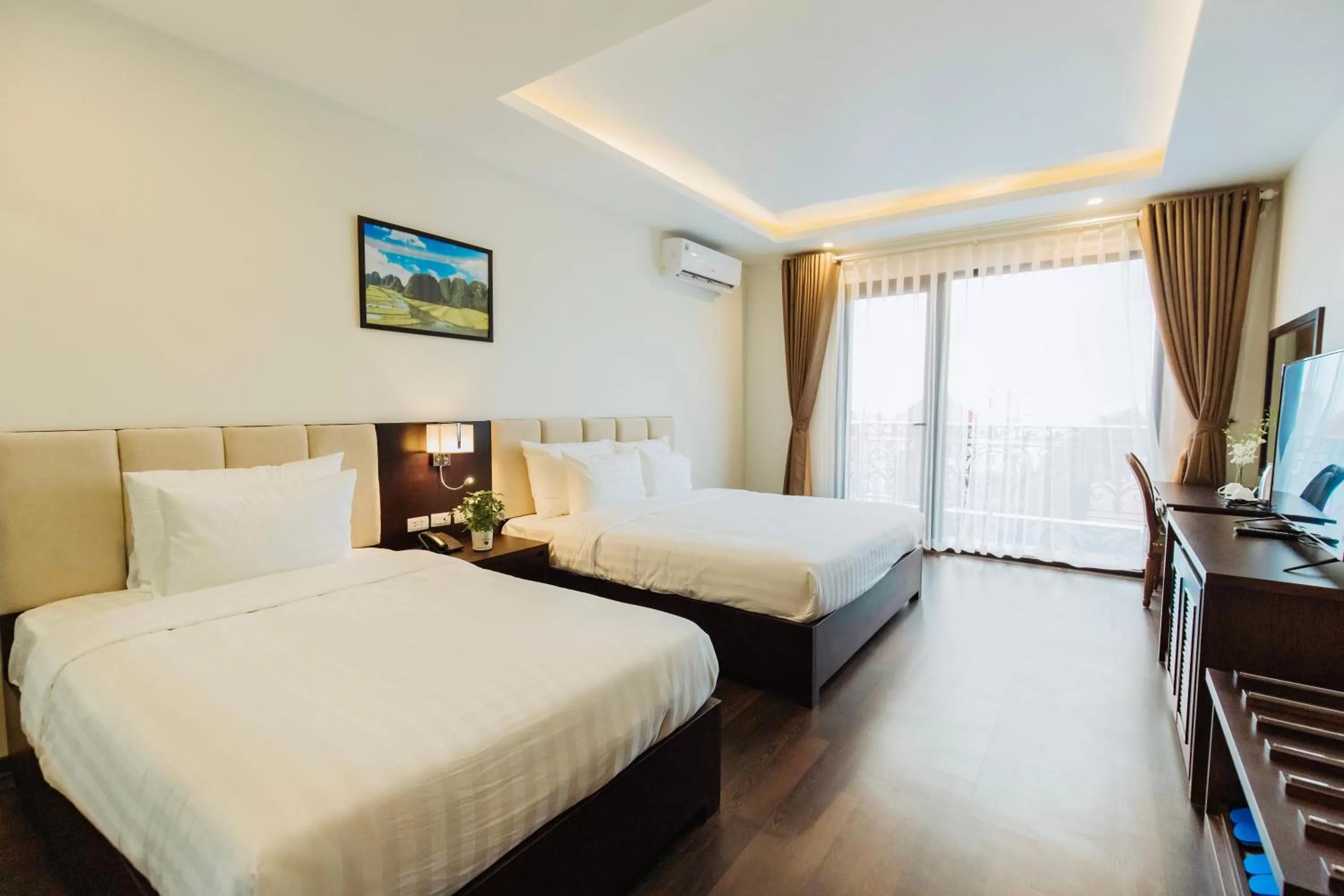 Bed in Paragon Noi bai Hotel & Pool