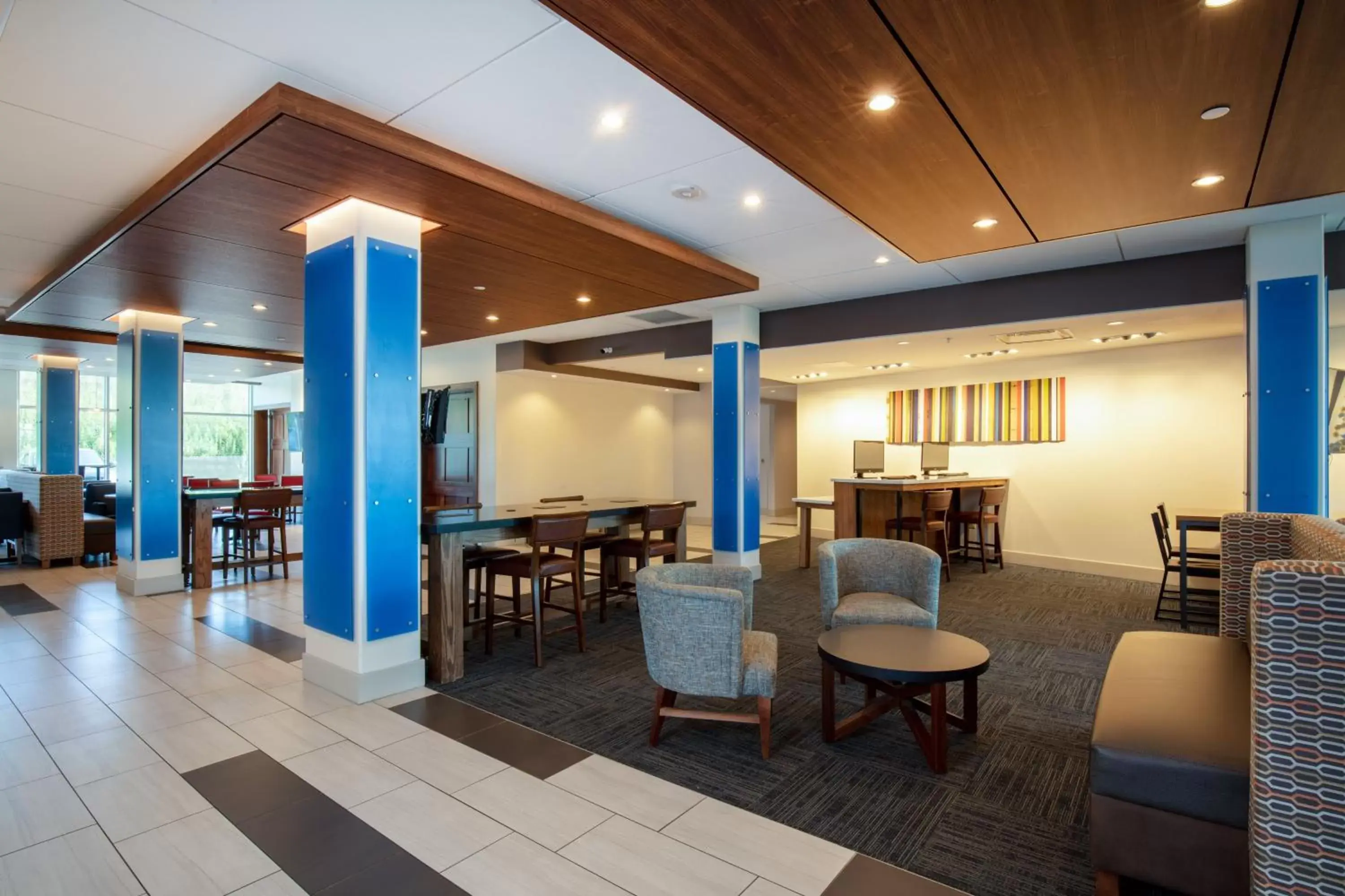 Property building in Holiday Inn Express & Suites - Beloit, an IHG Hotel