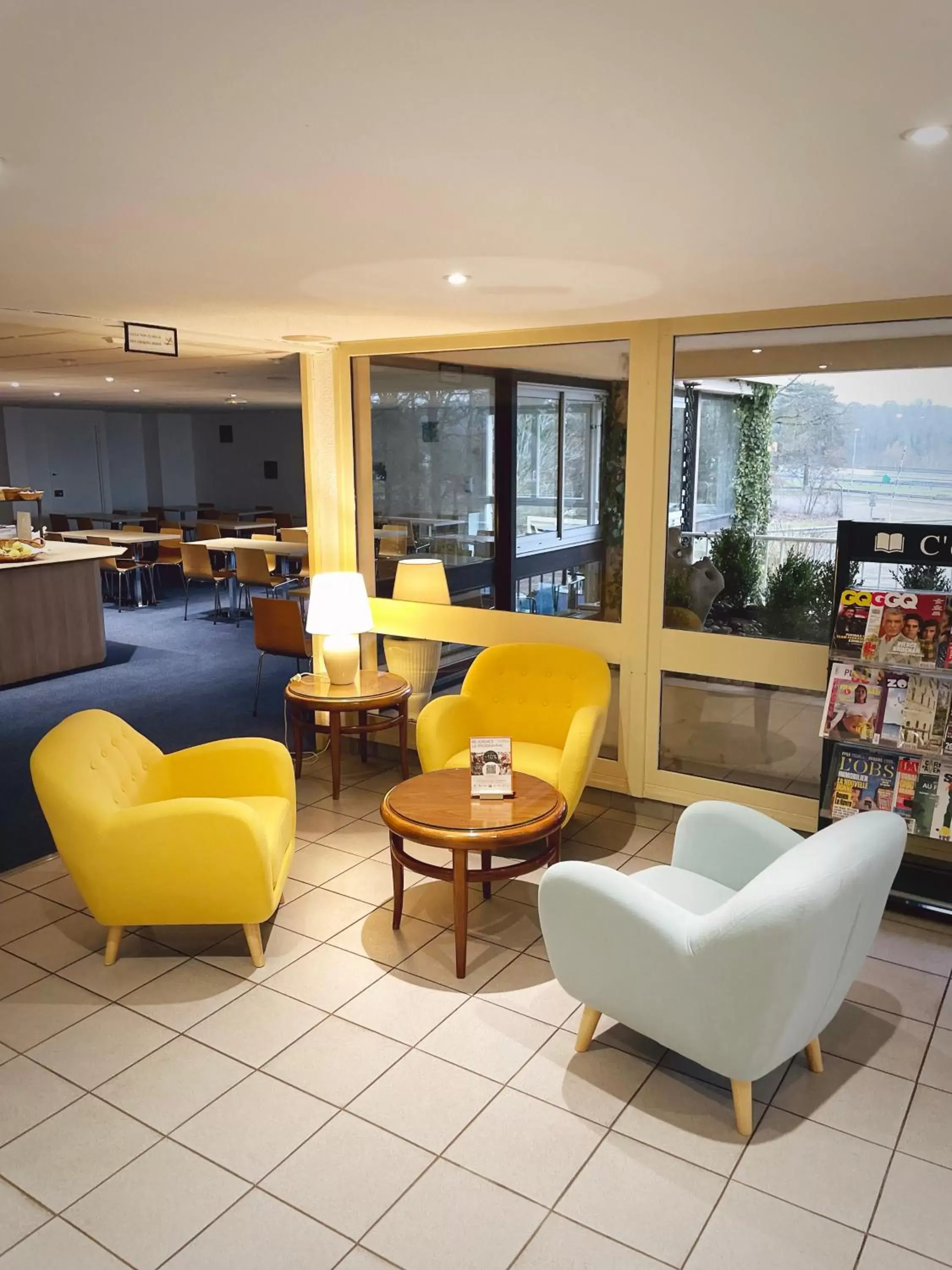 Lobby or reception in Kyriad Nemours Lobby or reception in Kyriad Nemours