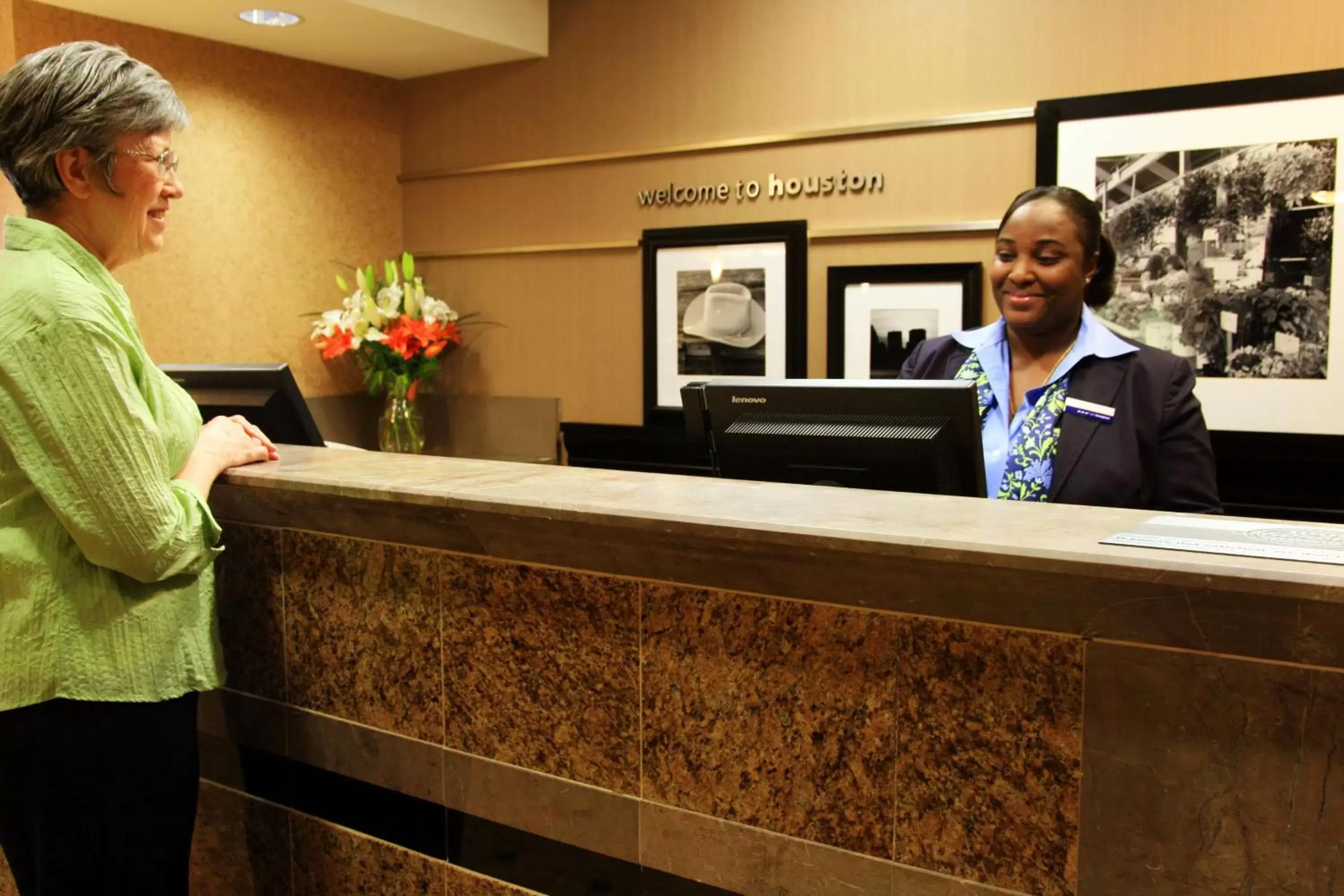 Lobby or reception, Staff in Hampton Inn - Houston/Brookhollow