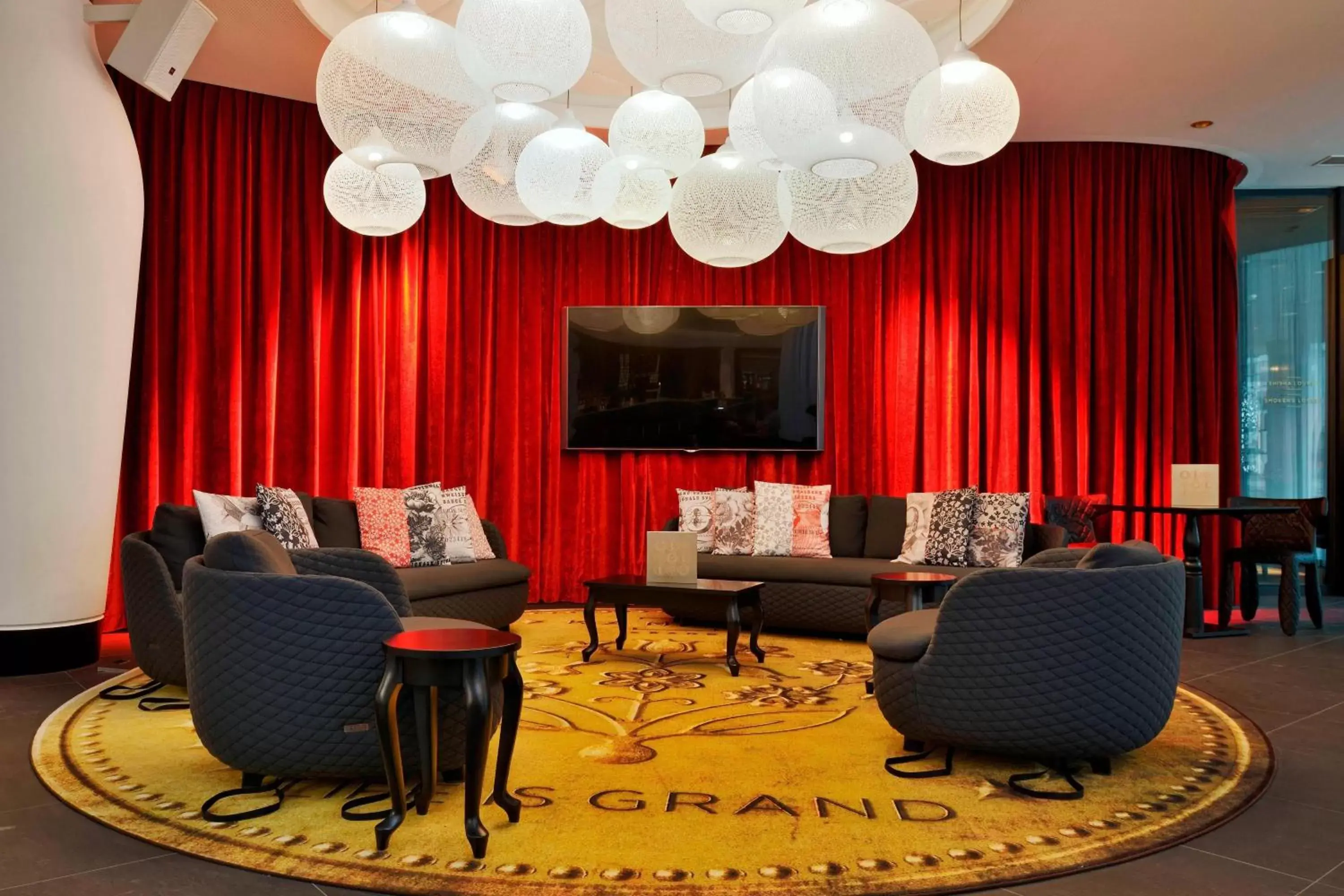 Lounge or bar, Seating Area in Kameha Grand Zurich, Autograph Collection