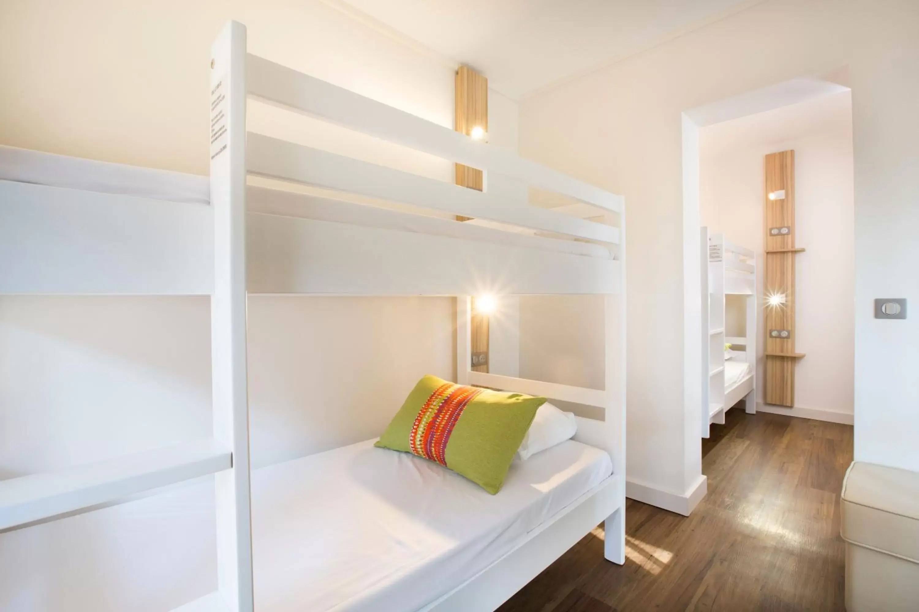 Bedroom, Bed in Hôtel Vacances Bleues Delcloy