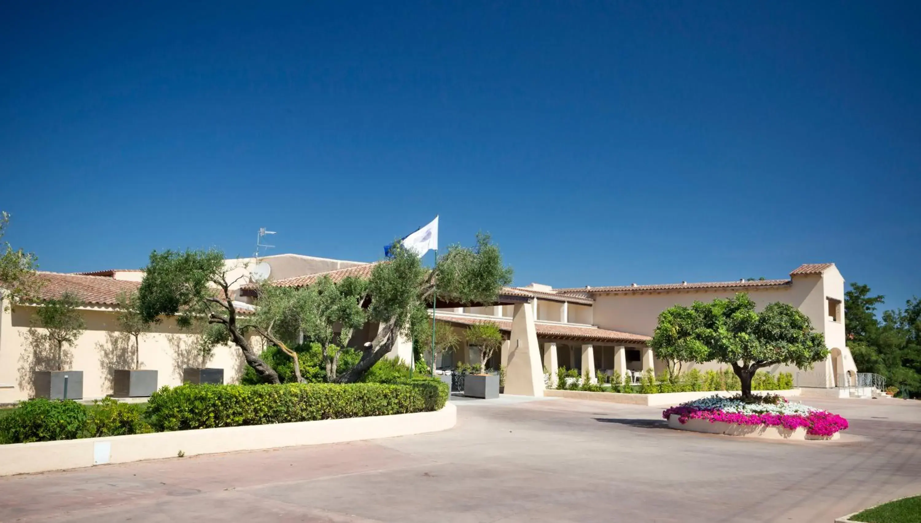 View (from property/room), Facade/Entrance in Hotel San Teodoro